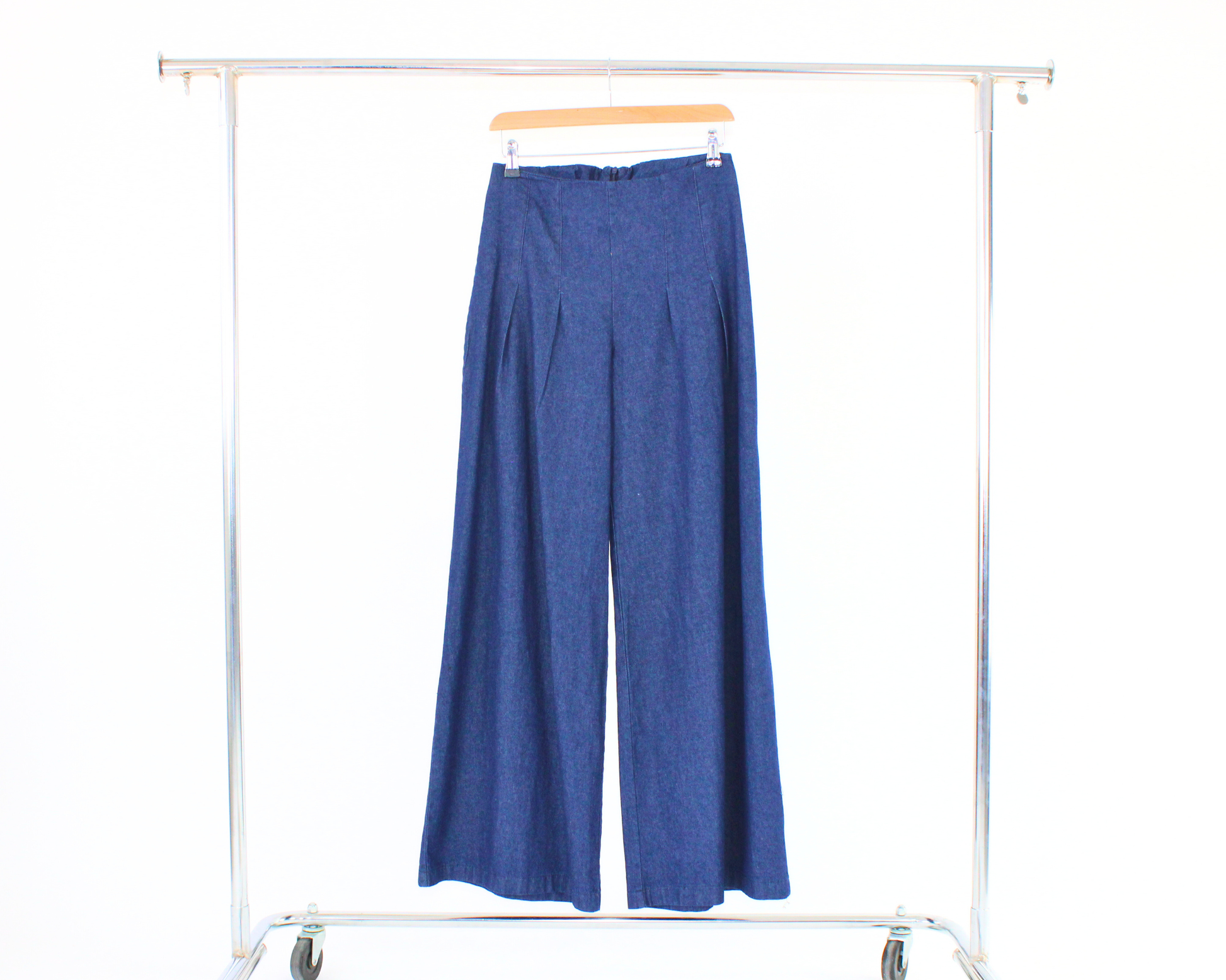 38391 Pantalón Tipo Mezclilla Acampanado