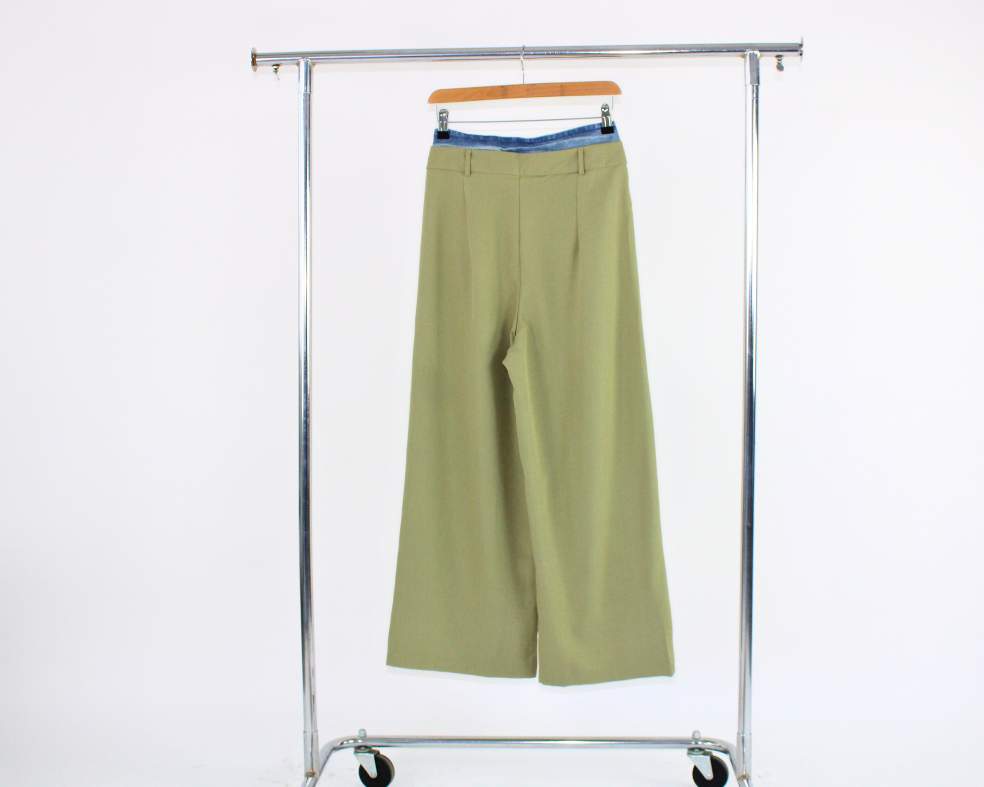 178 Pantalón de vestir con pretina de mezclilla