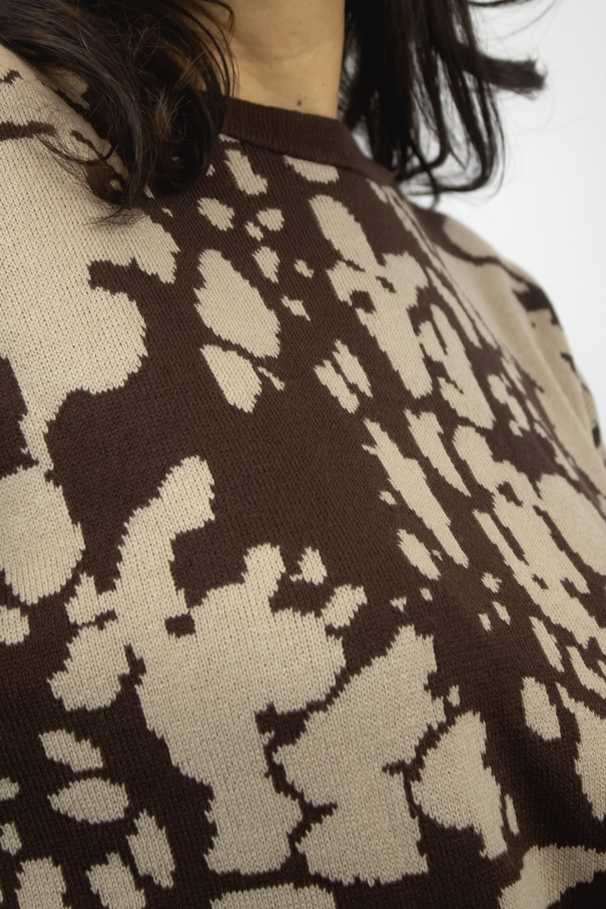 522 Sueter Ancho Estampado Vaca Mancha Chica