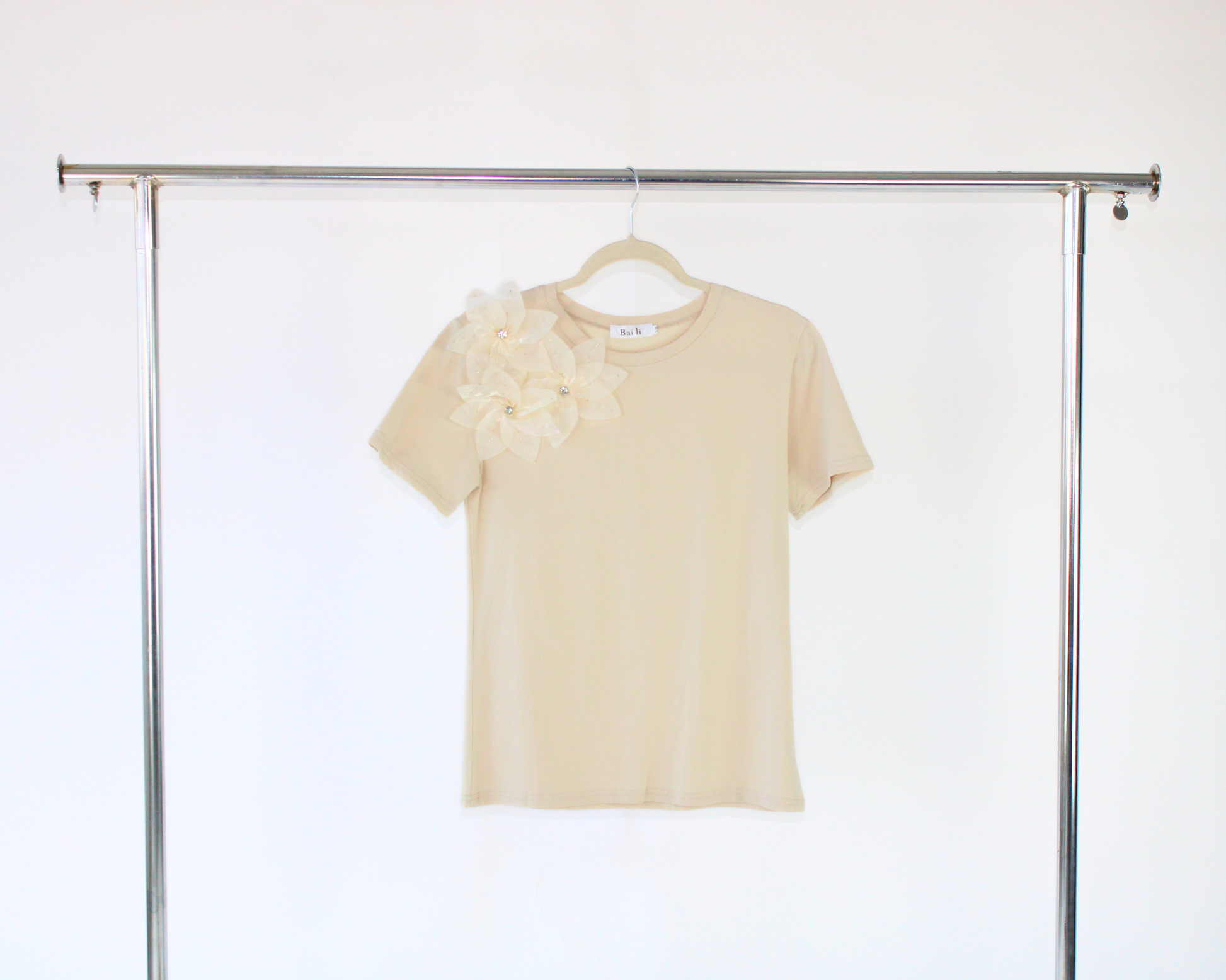 KLG23873 Blusa Lisa TriFlor 3D Piedras