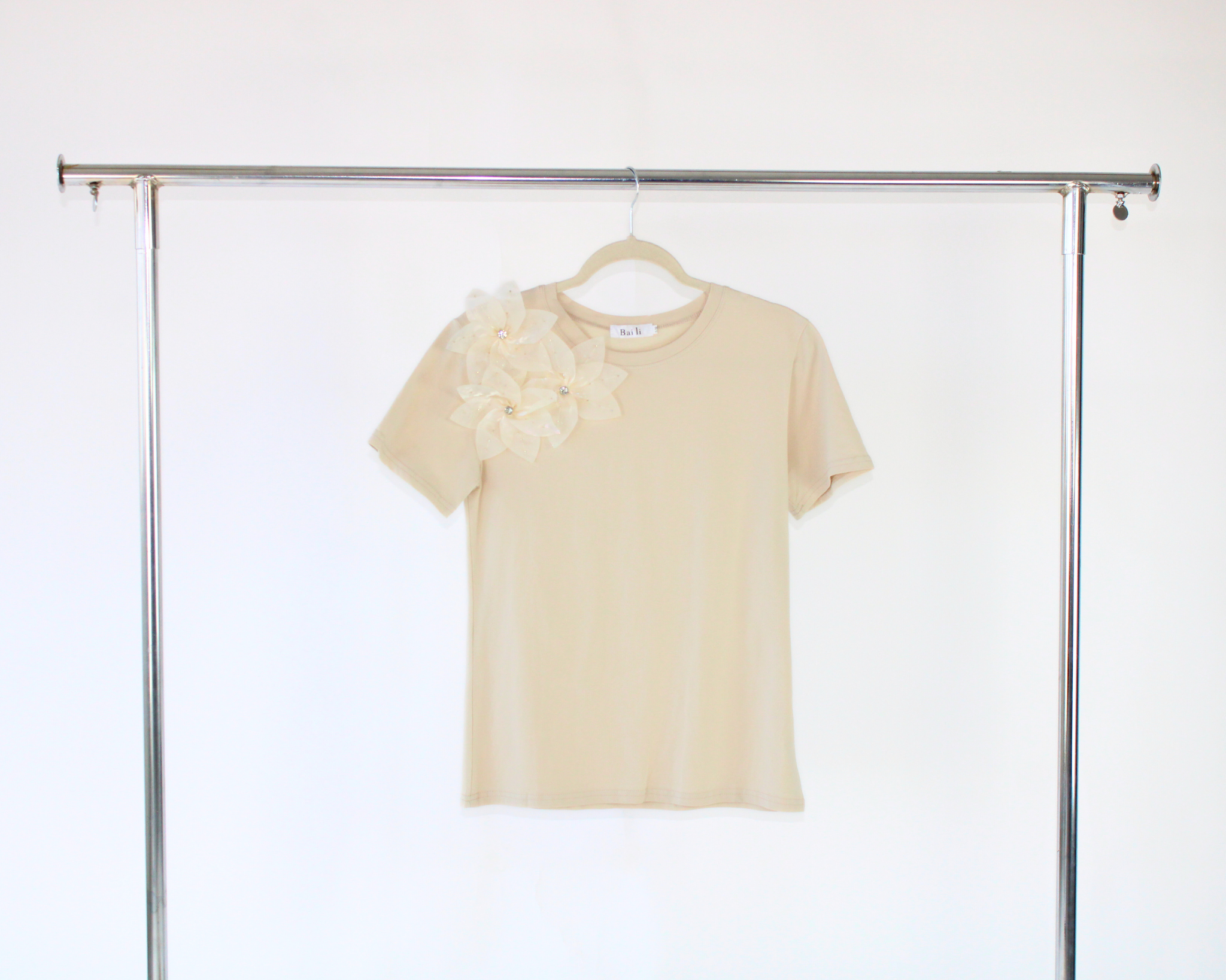 KLG23873 Blusa Lisa TriFlor 3D Piedras