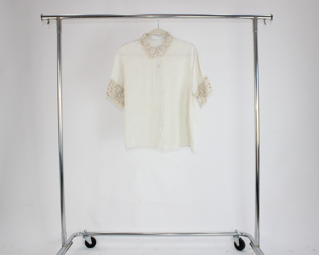 71755 Blusa Cuello Camisero y Manga Tejido Calado