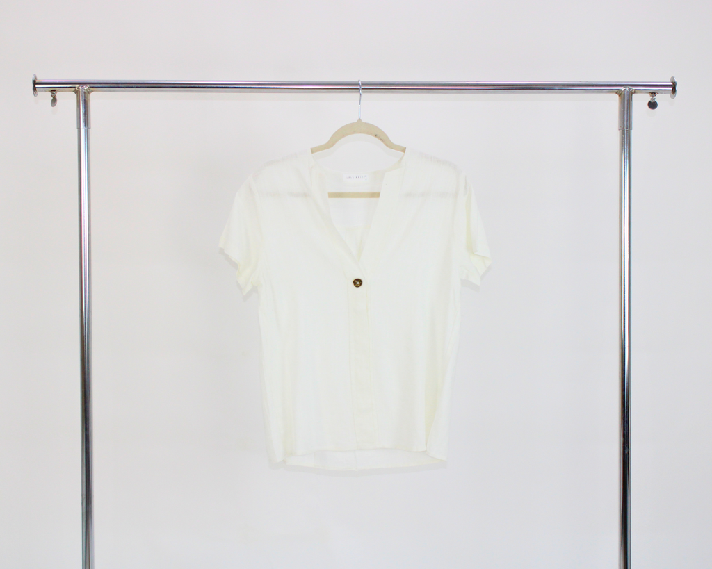 71795 Blusa Lino Cuello en v botón