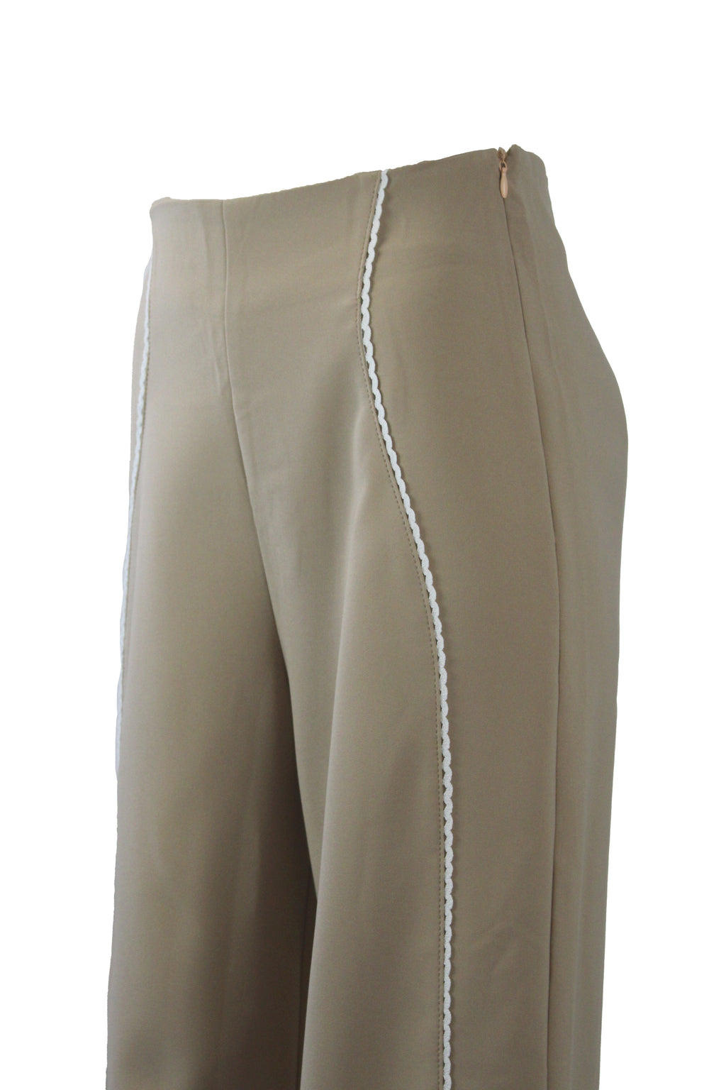 PS963 Pantalón Con Olanes Centrales