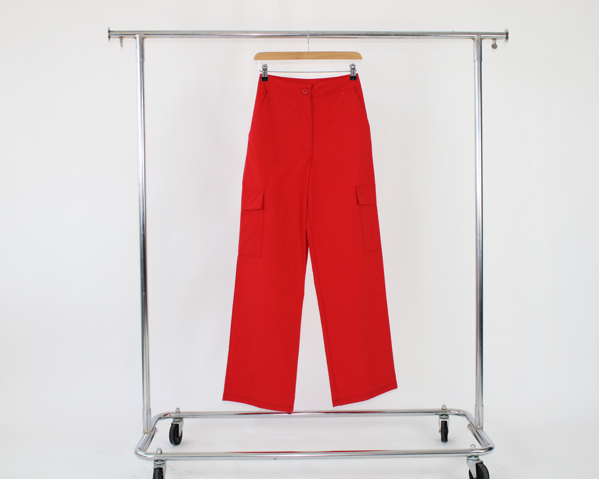 37231 Pantalón cargo Parachute