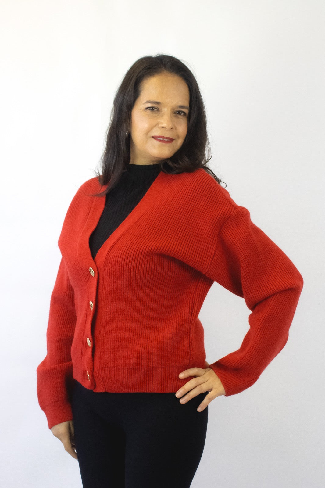 ST083 Suéter Cárdigan con Botones Irregulares