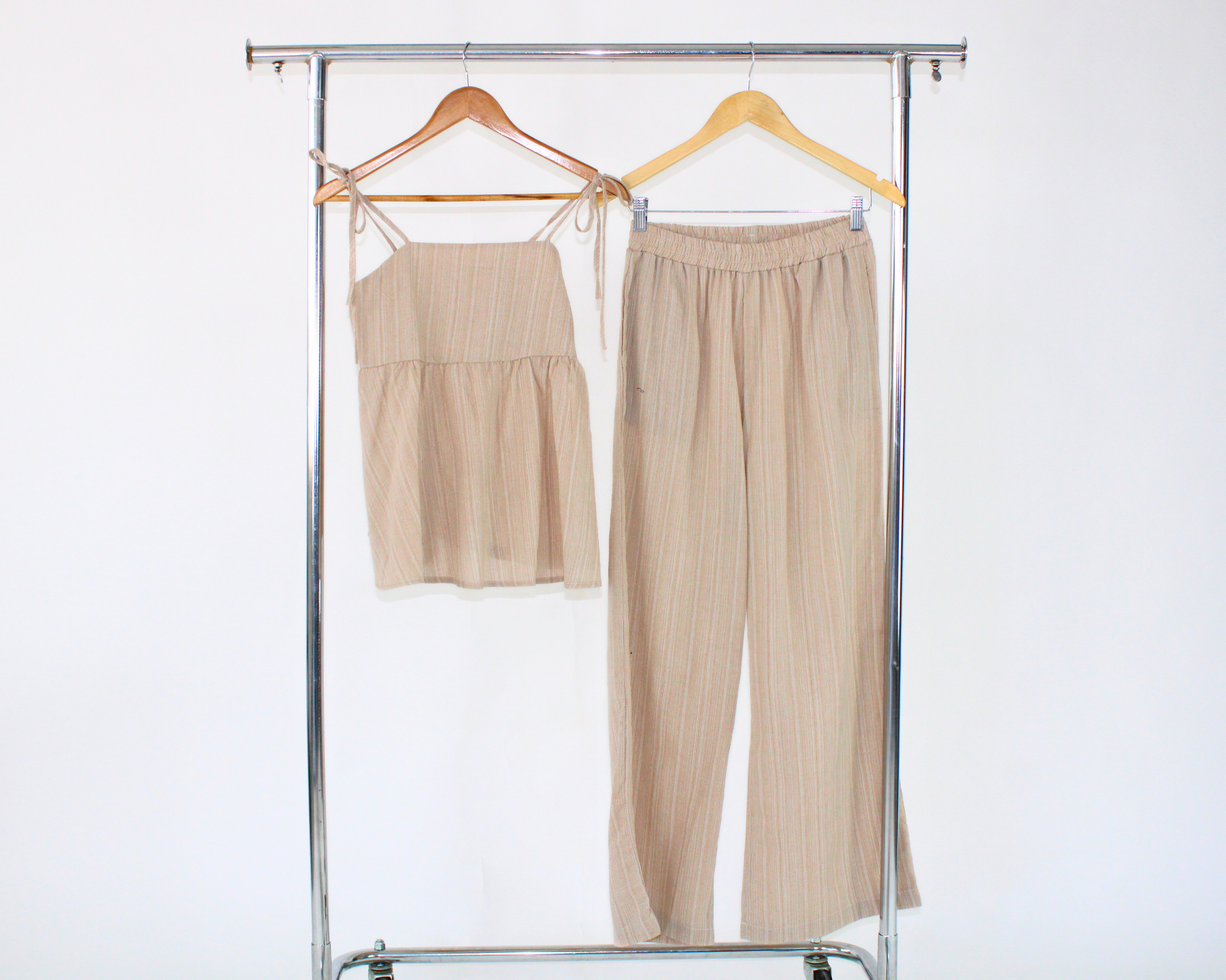 24008 Conjunto líneas top tirantes