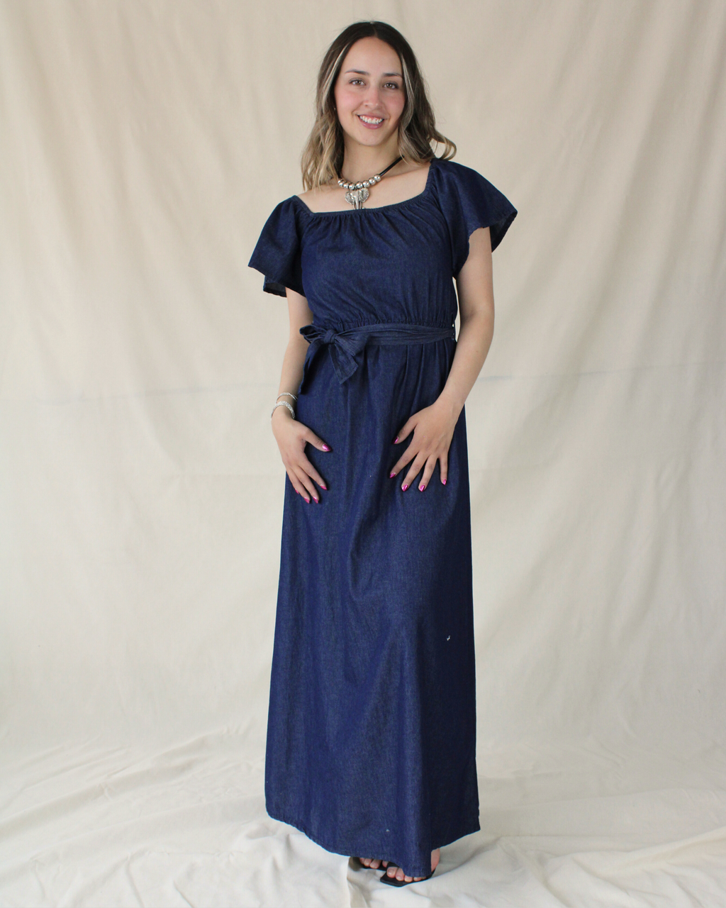 2053 Vestido Largo Con Cinturón y Cuello redondo