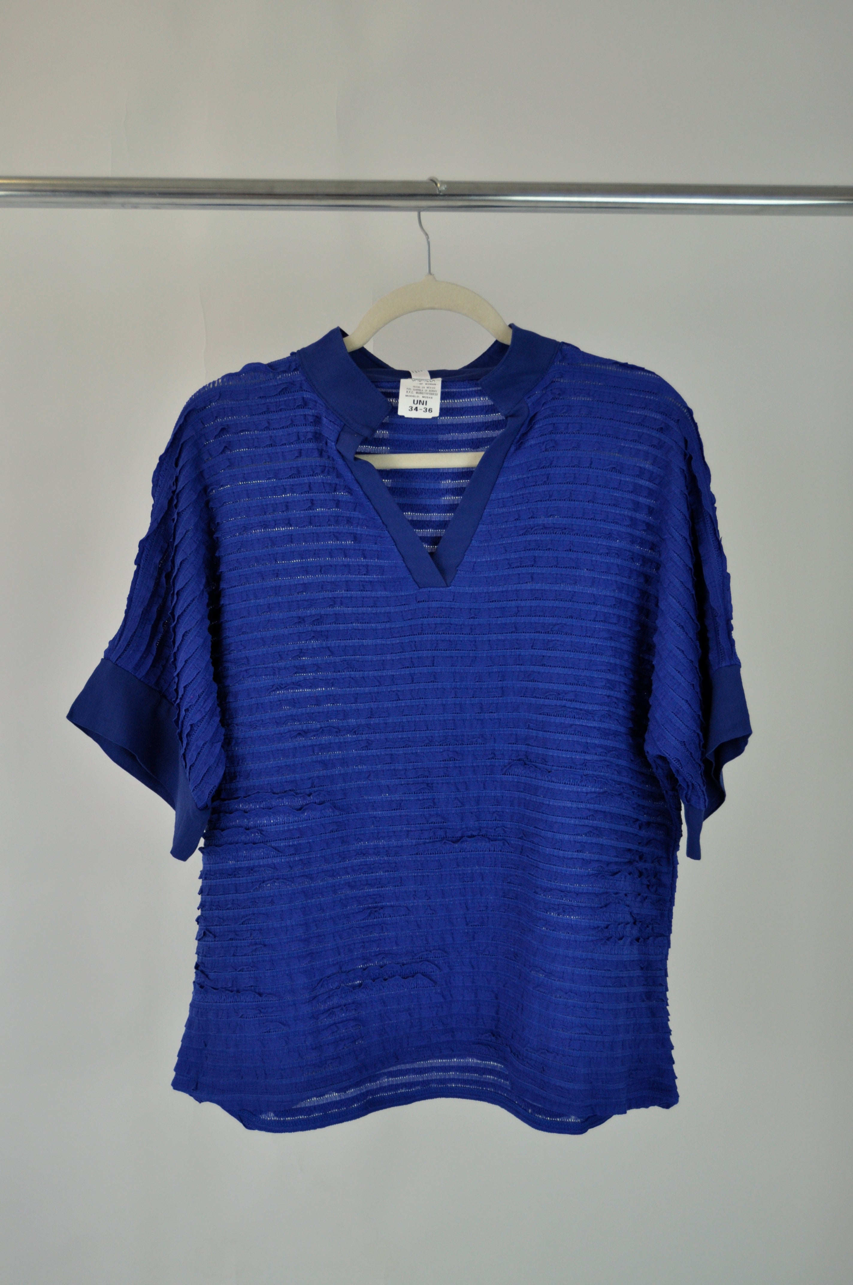 M2546 Blusa Cuello V Multi Olan