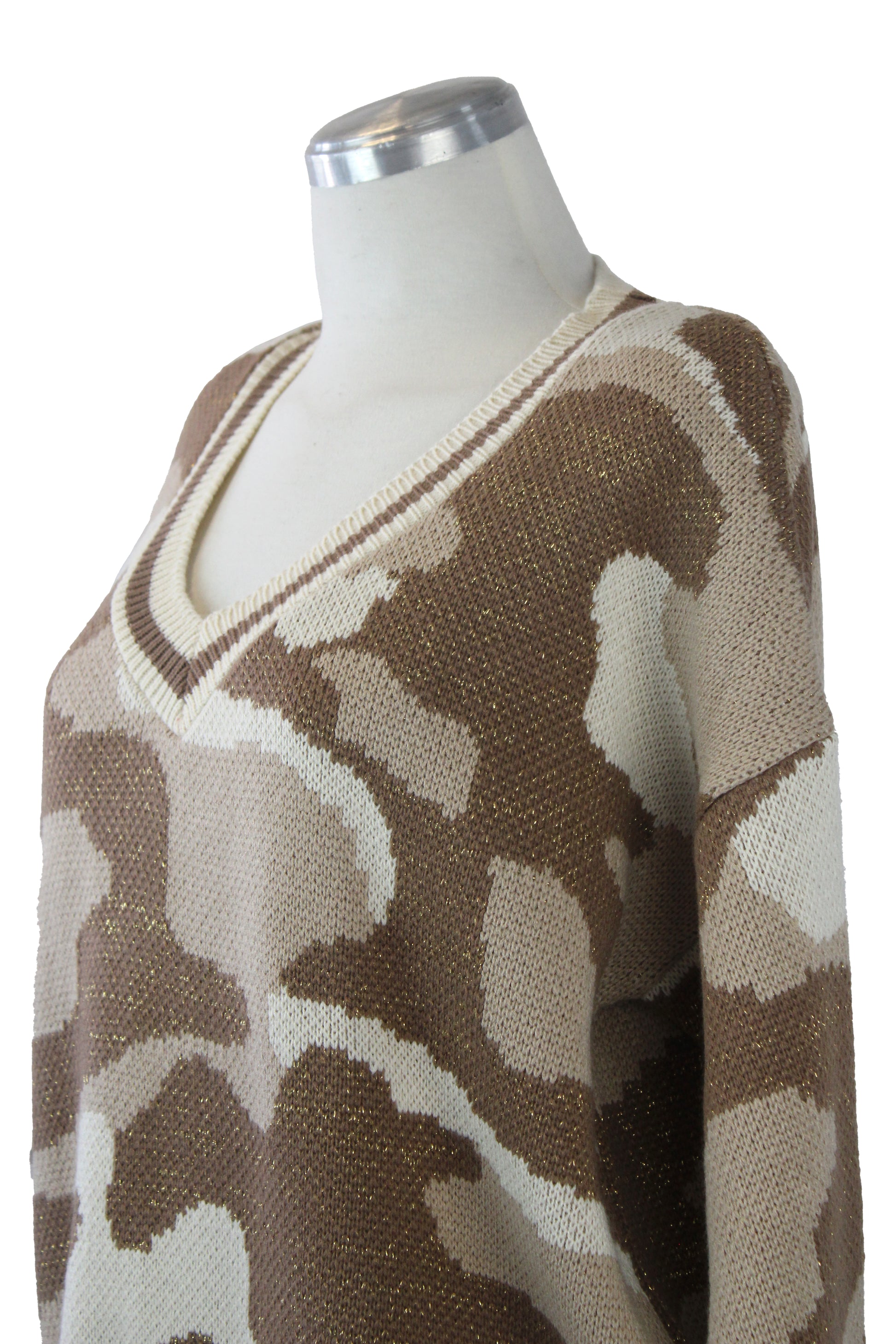 573 Sueter Camuflajeado Hilo Brilloso Cuello V