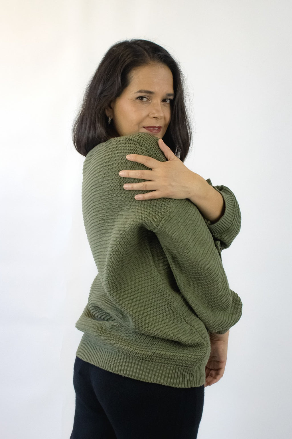 25601 Suéter Tejido de Ondas y Botón