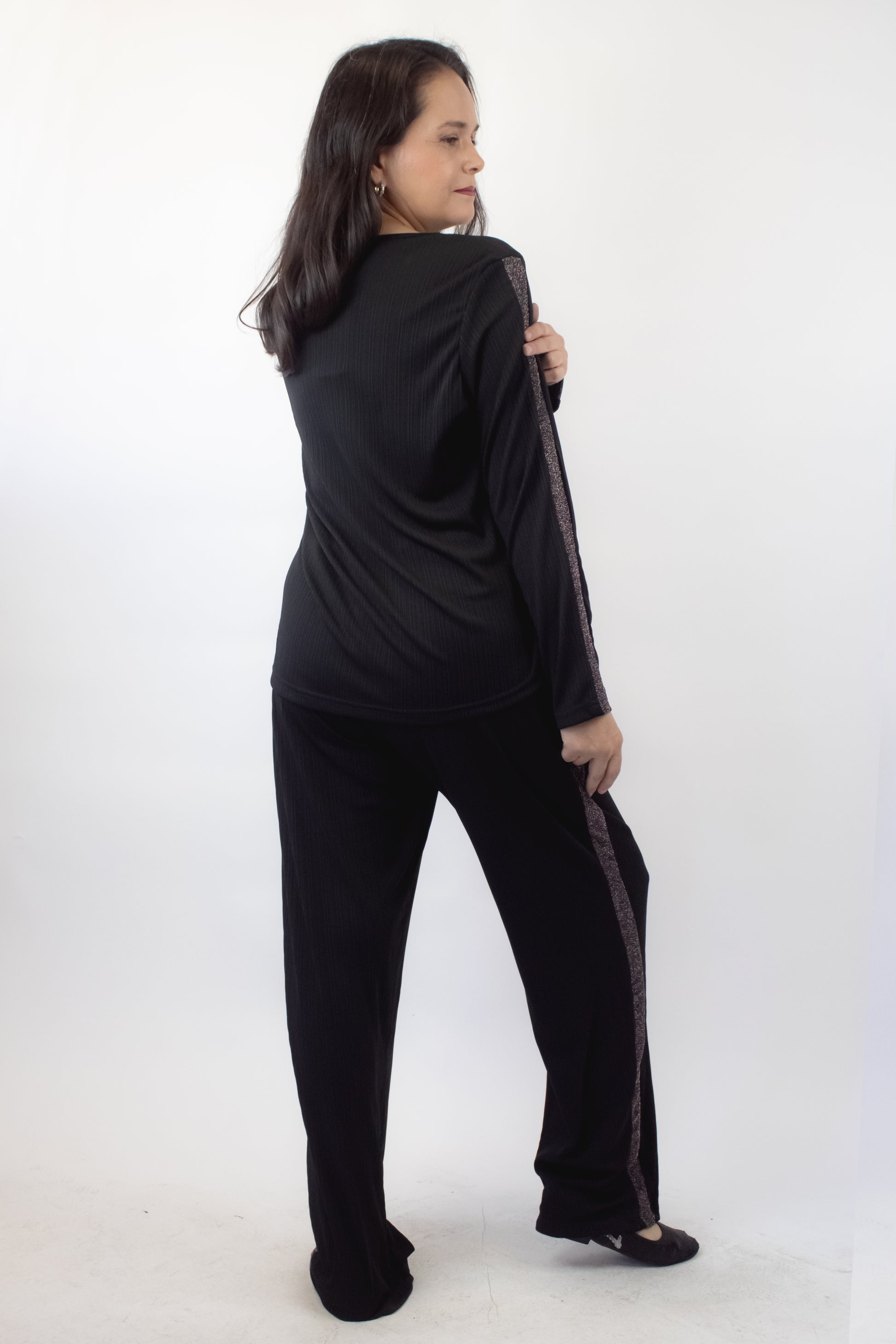 434 Conjunto de Manga Larga con Línea de Brillos