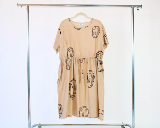 HQ139 Vestido estampado ovalo irregular