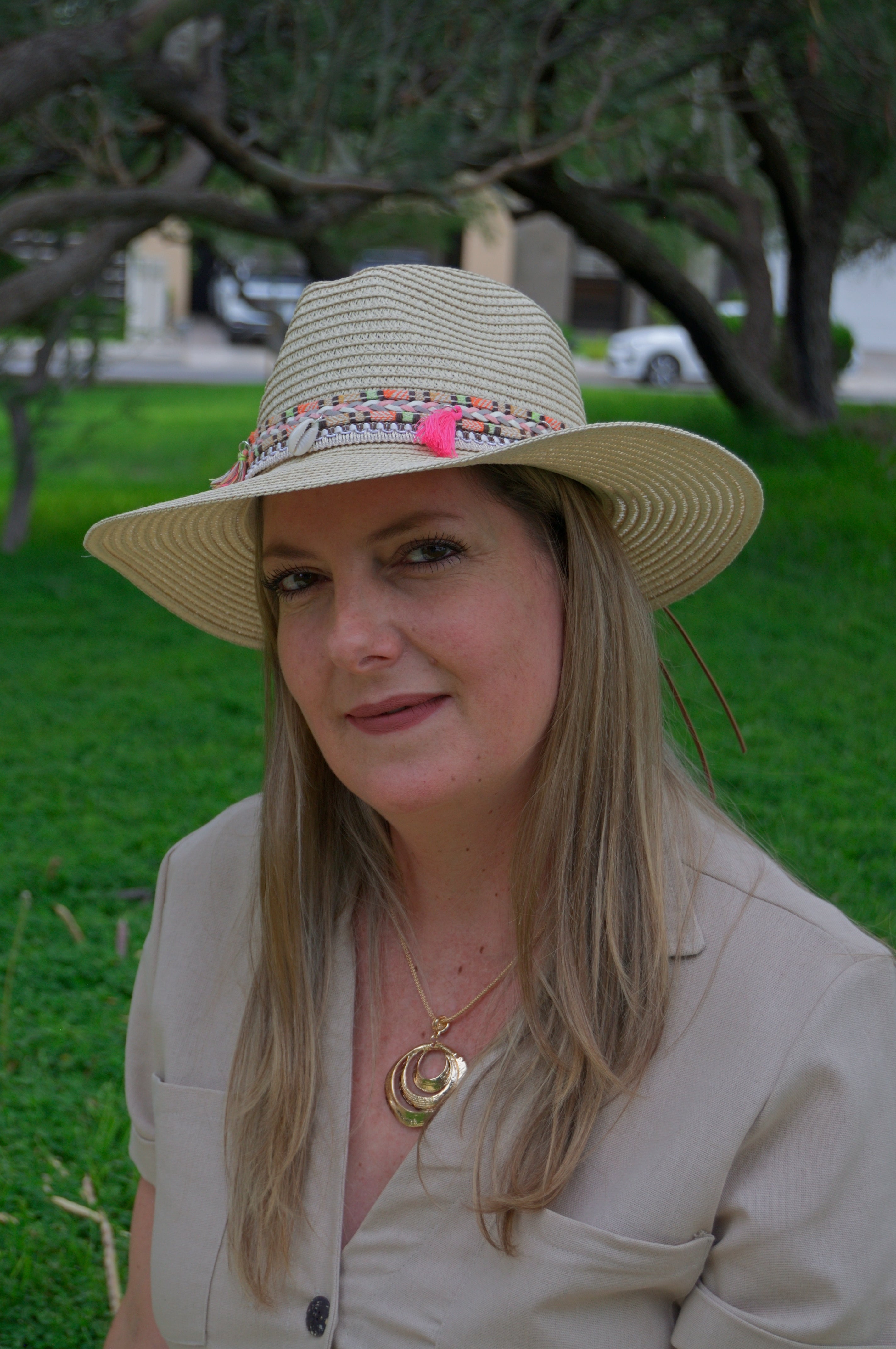 FH1187 Sombrero toquilla con motatas y conchas