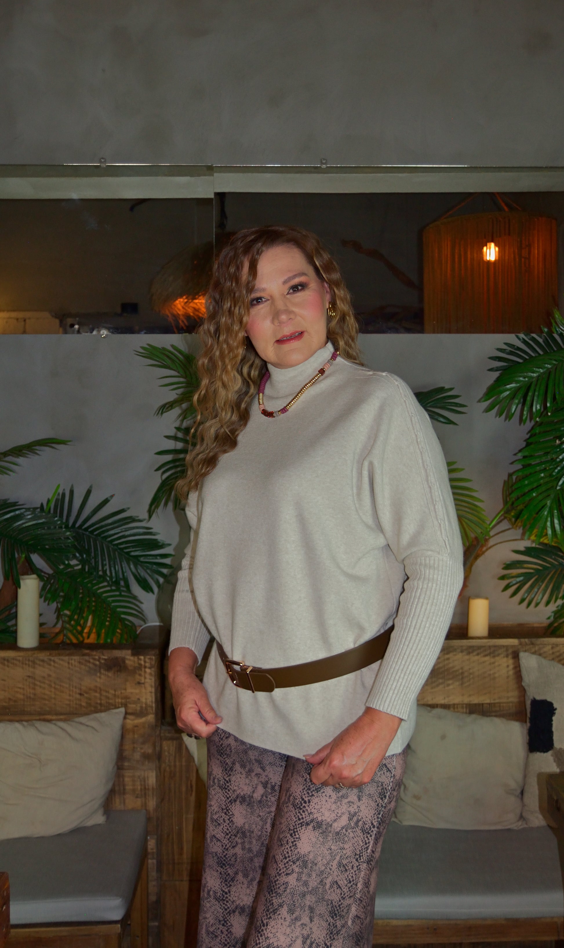 OJ-2763 Suéter Tejido y Tiras con Nudos en Mangas