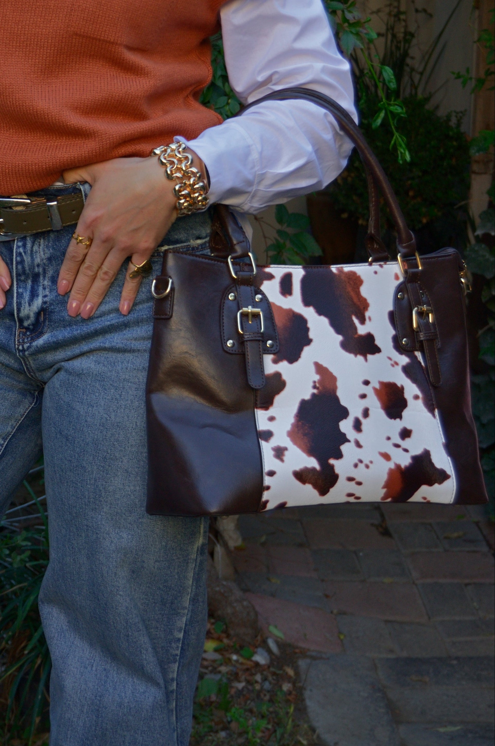 BVC2 Bolso Mediano Estampado Vaca con Monedero