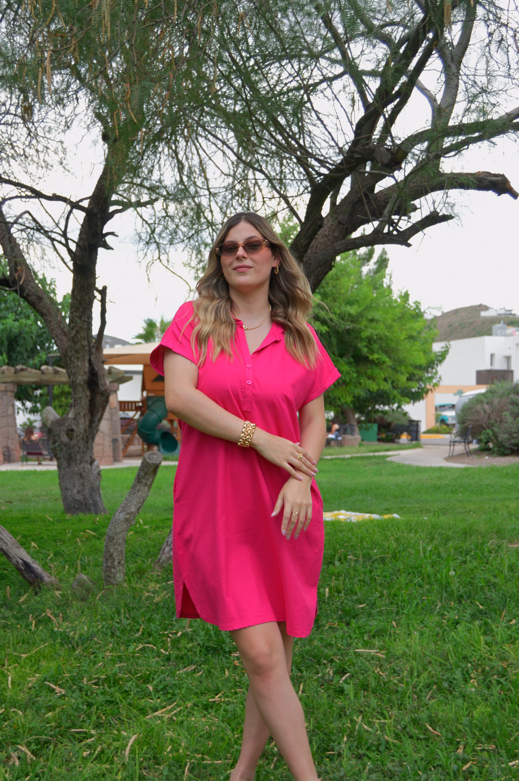 12603 Vestido Fiusha Arremangado Corto