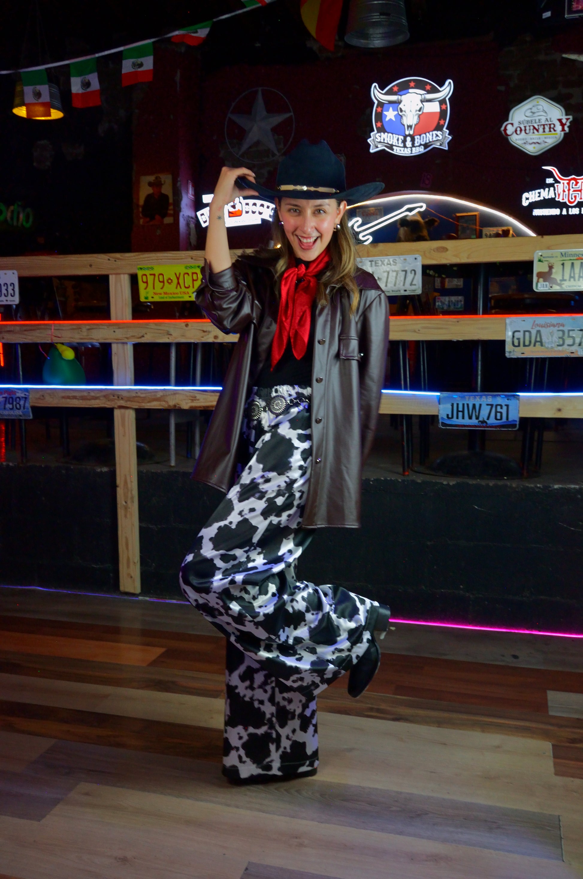 LK02909 Sobrecamisa Vinipiel  con 2 Bolsas Boton Plata