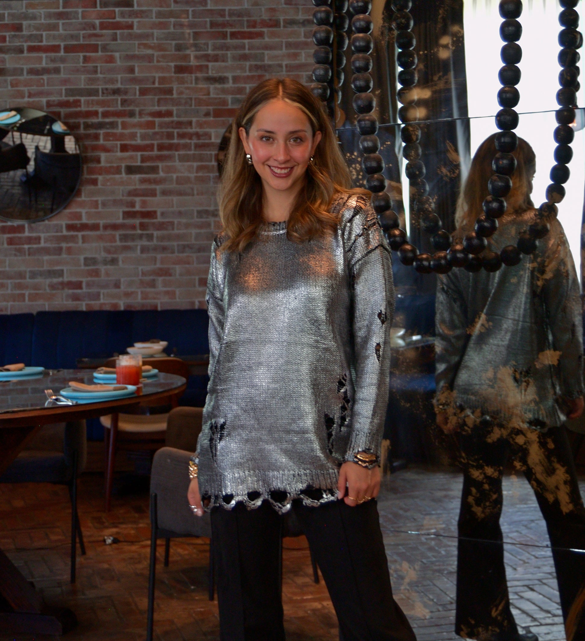 25221 Suéter Efecto Metálico Diseño Trozado