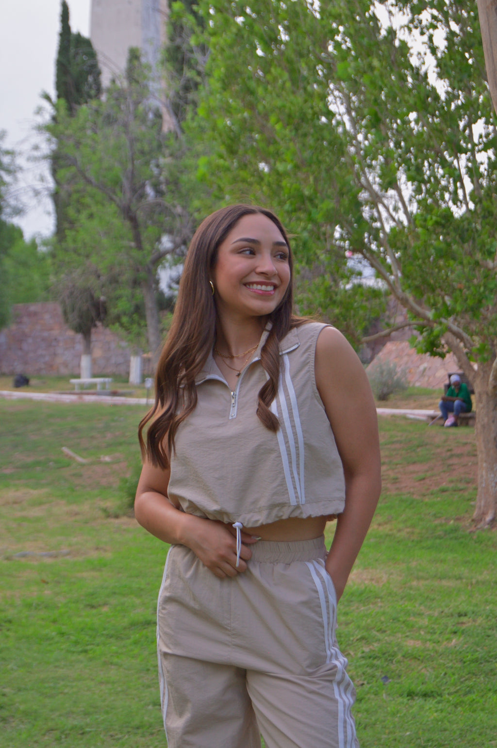 GH23557 Conjunto Pantalón Chaleco Deportivo Rayas