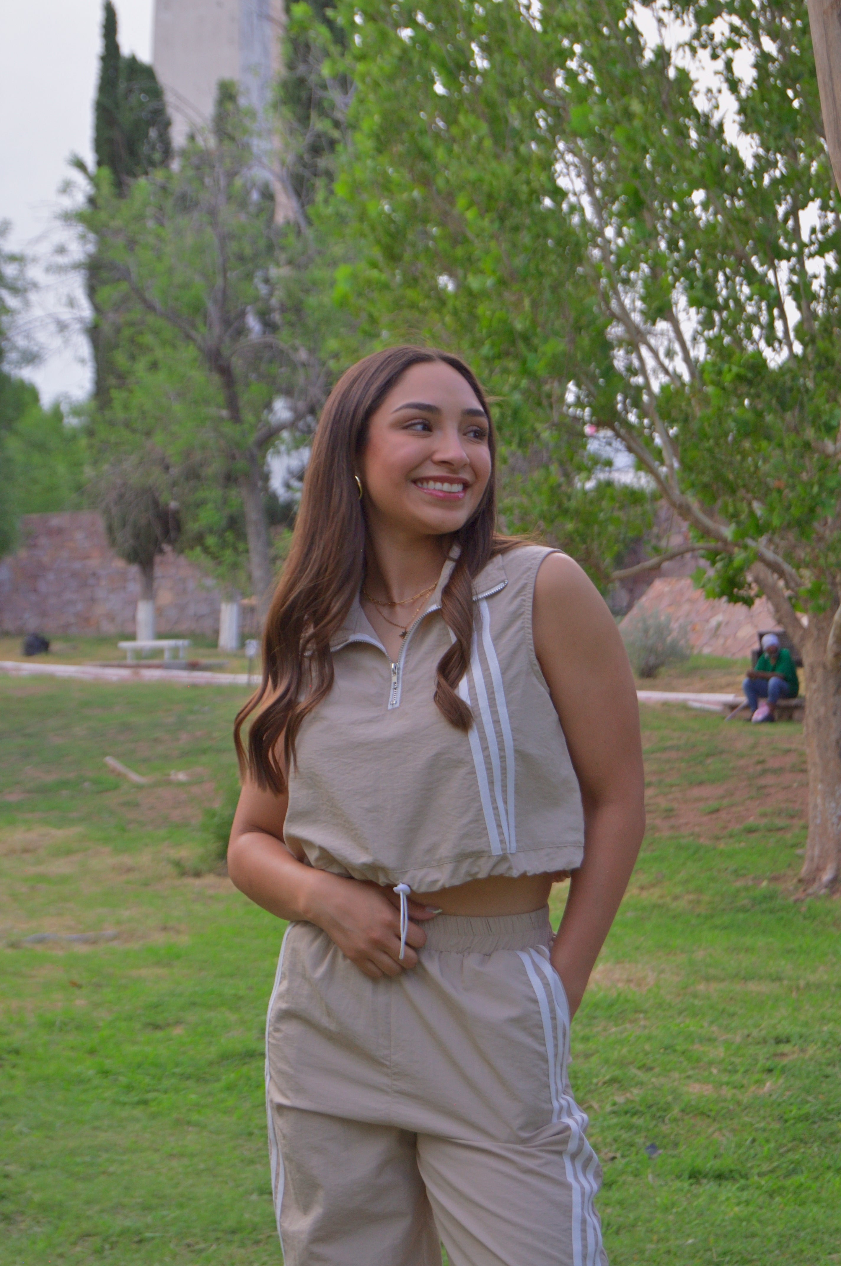 GH23557 Conjunto Pantalón Chaleco Deportivo Rayas