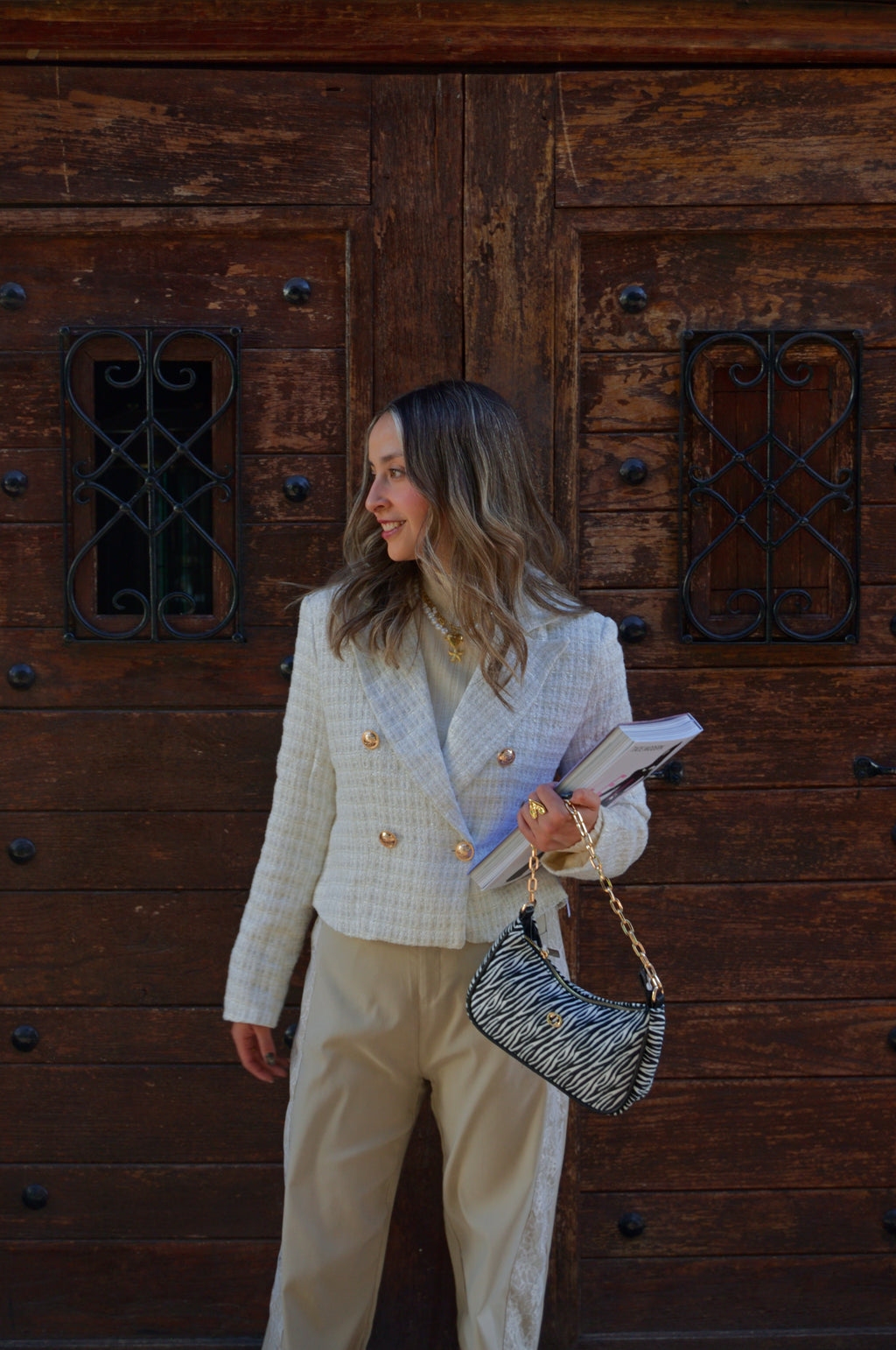 LM7005 Saco Estilo Chanel Botones Dorados