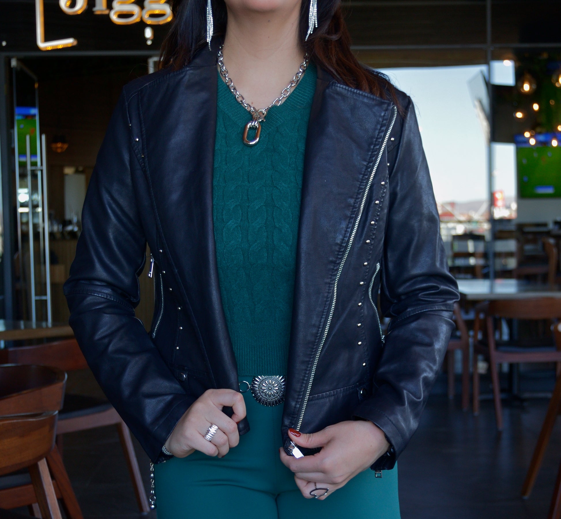 1278 Suéter Cuello V Trenzado Tejido