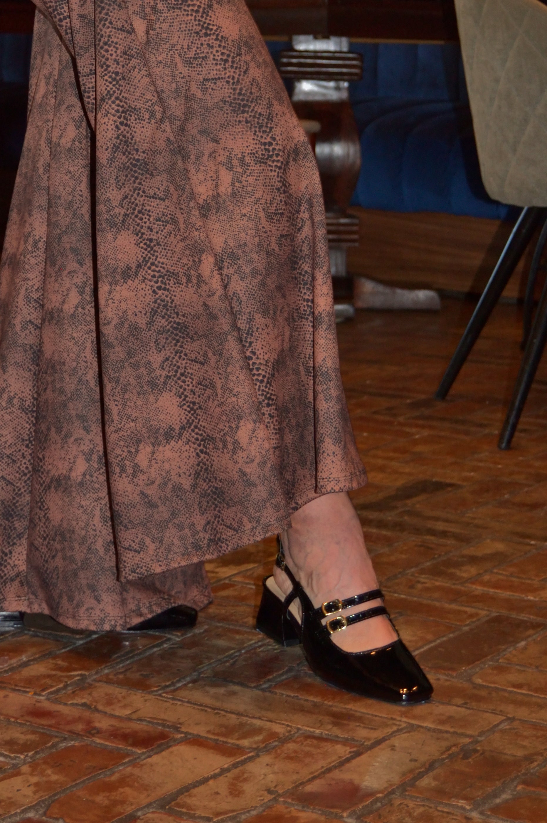 ZP Zapato Punta Cuadrada con Triple Ajuste