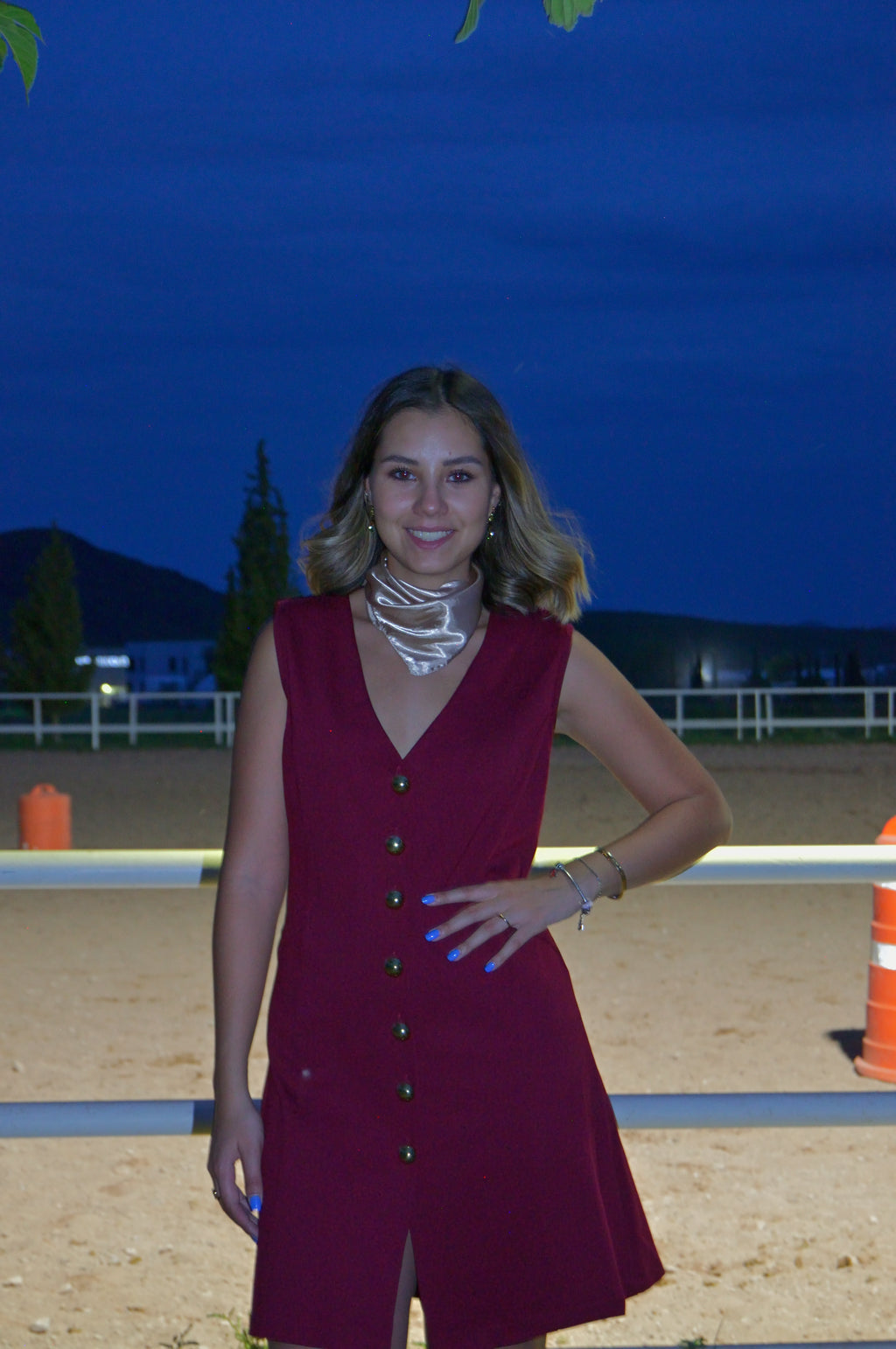 4243SPJ Vestido Sin Mangas Botones Dorados