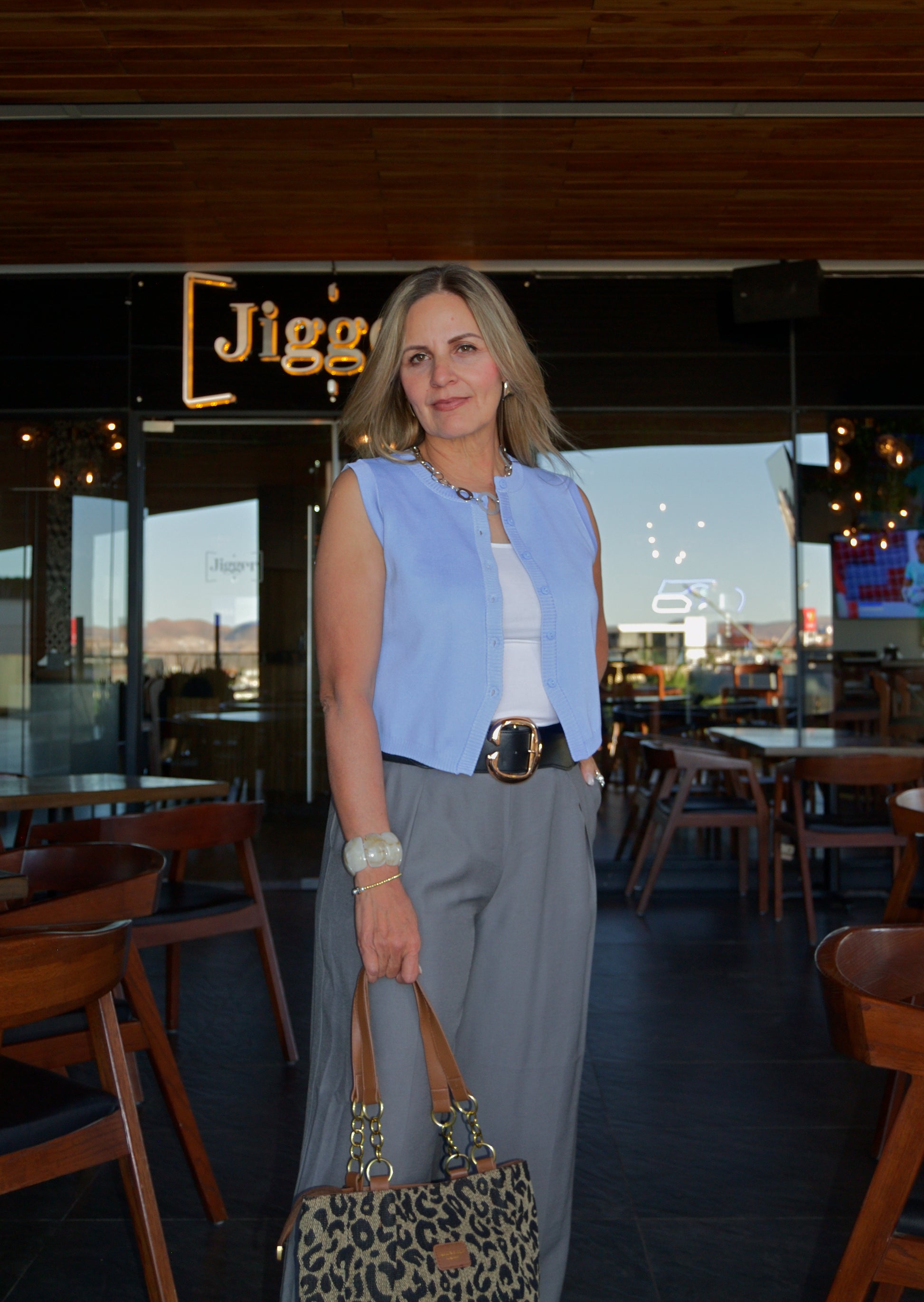 12615 Pantalón Con Elástico Liso Con Pinzas