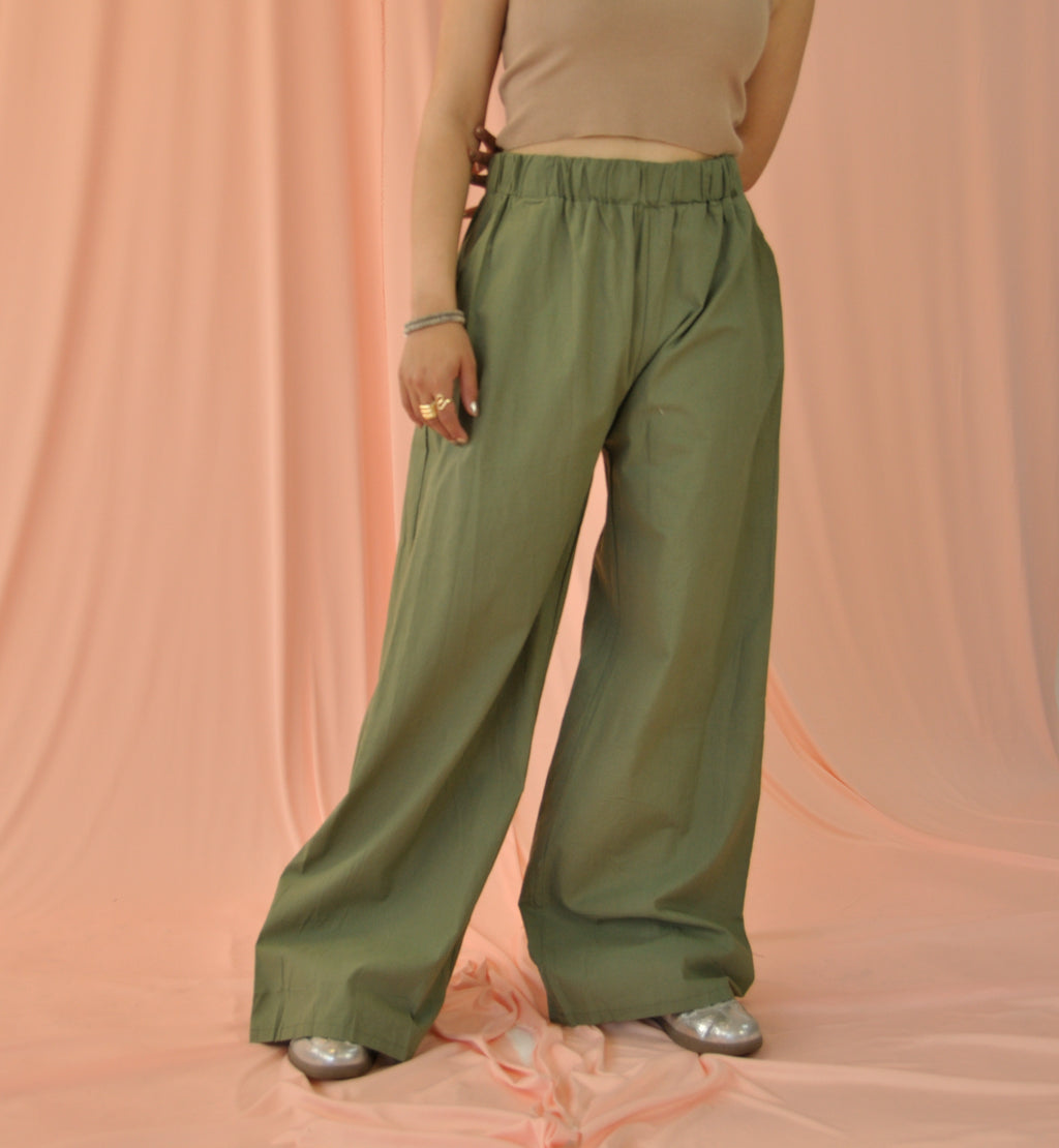8832 Pantalón lino elástico