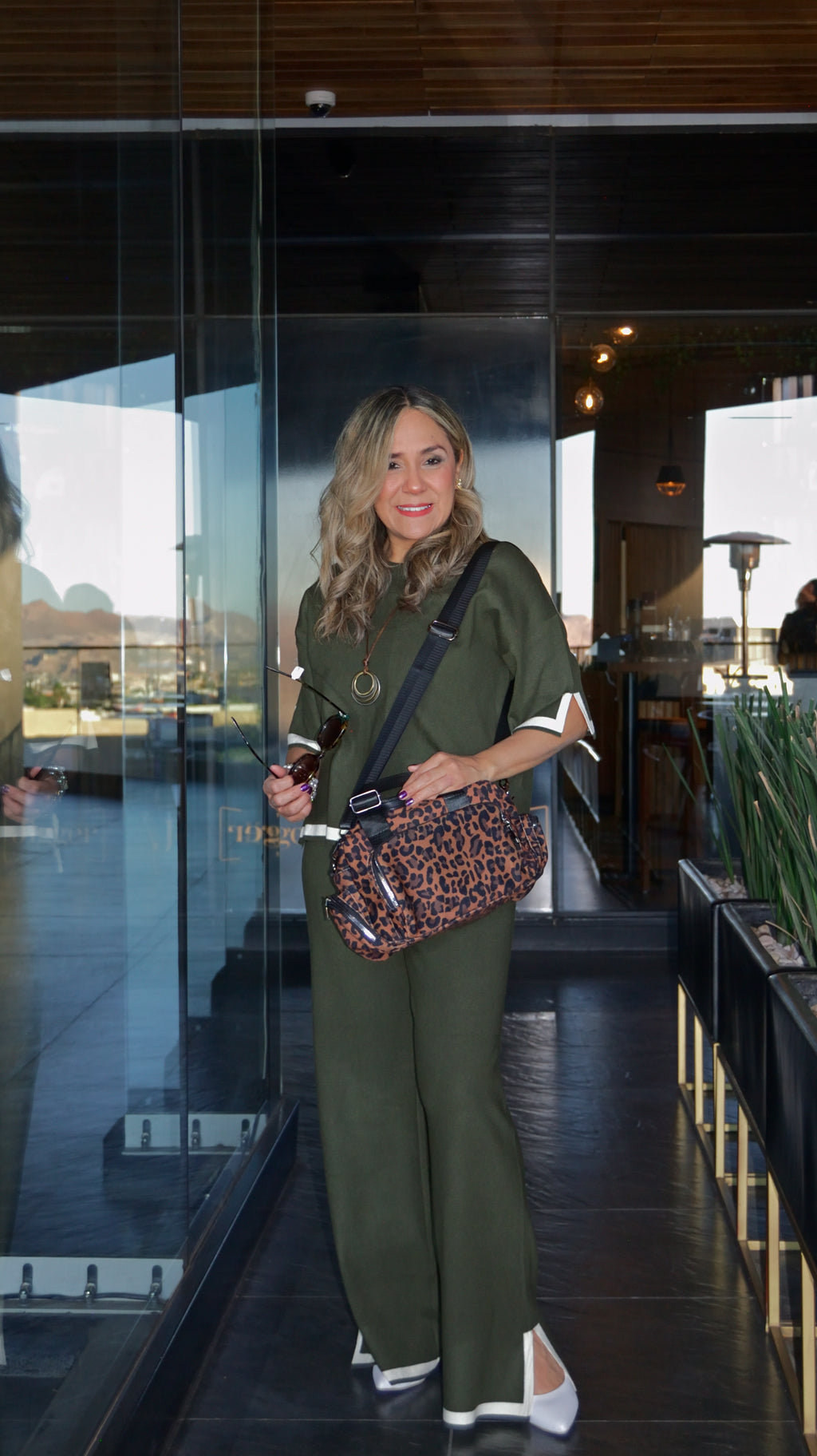 QQ873 Conjunto Suéter Línea Doble Inferior