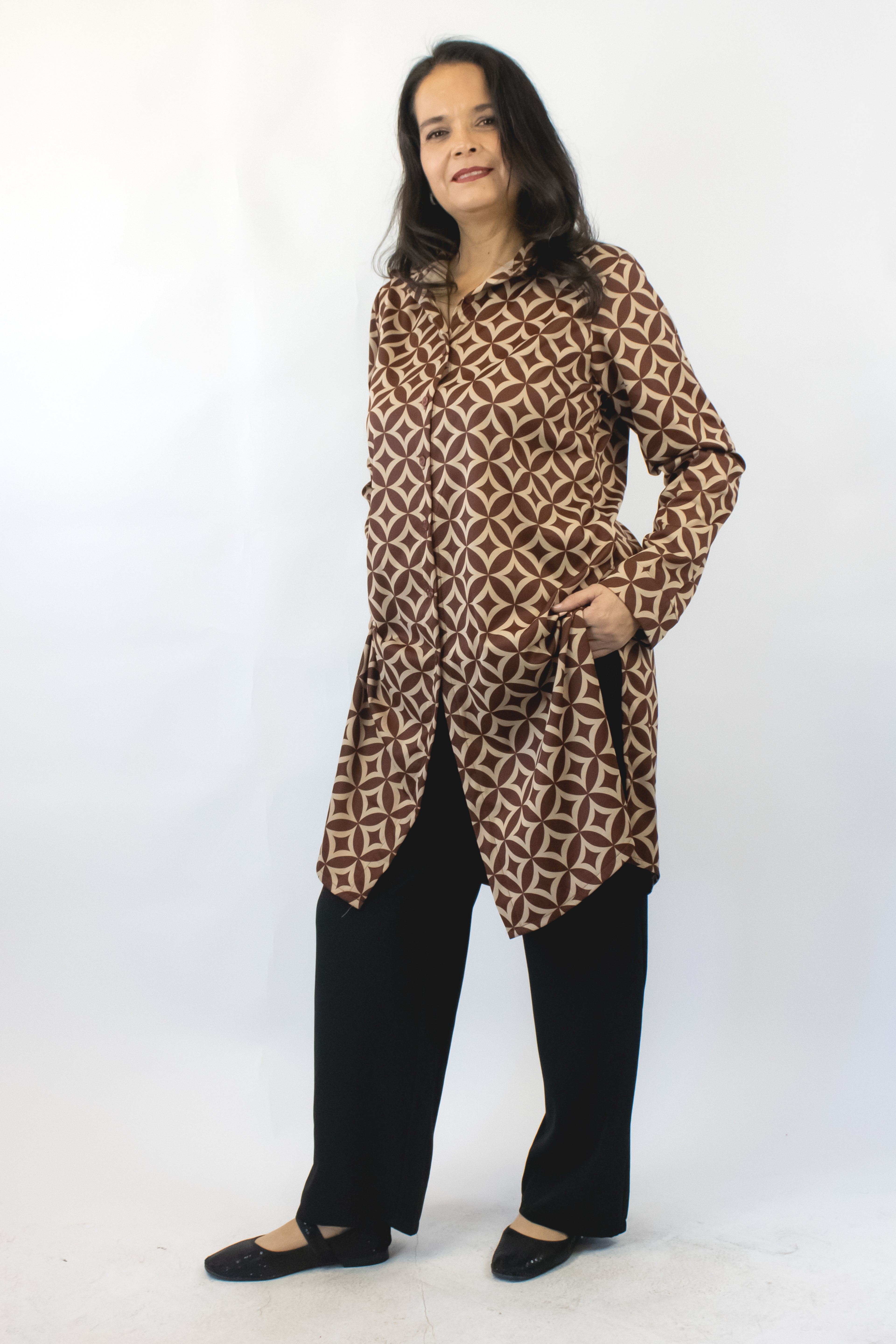 417 Conjunto Camisa Estampada Rombos y Círculos