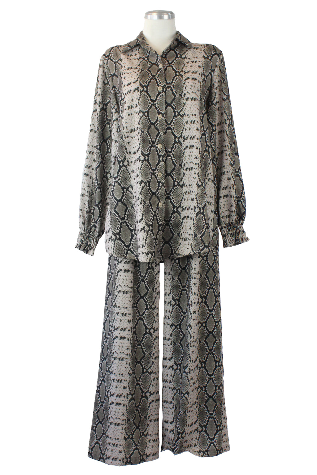 2658LVIJ Conjunto de Camisa con Pantalón Estampado de Serpiente