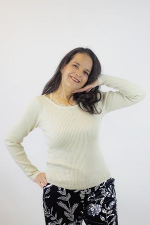 SQY-30037 Blusa Tejida de Manga Larga con Tirantes y Encaje