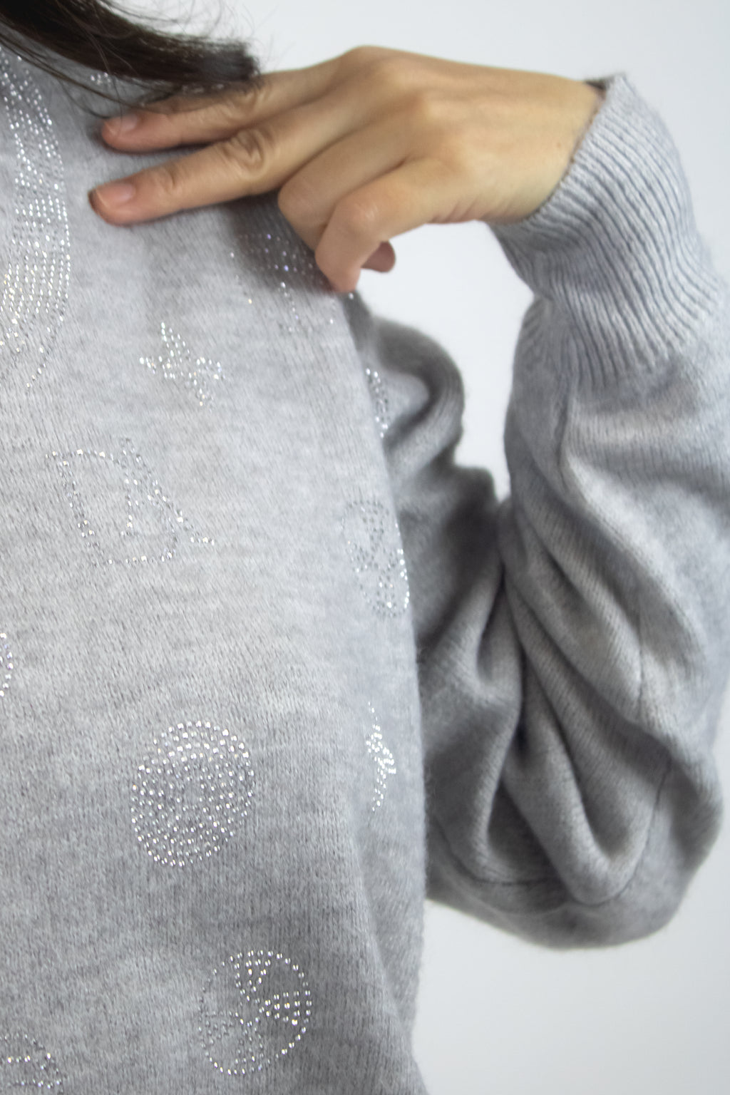 SQY30058 Suéter de Cuello V y Figuras de Brillos