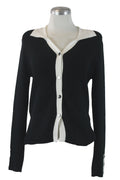 SQY-30047 Suéter con Cuello Tipo Camisa y Botones Plateados