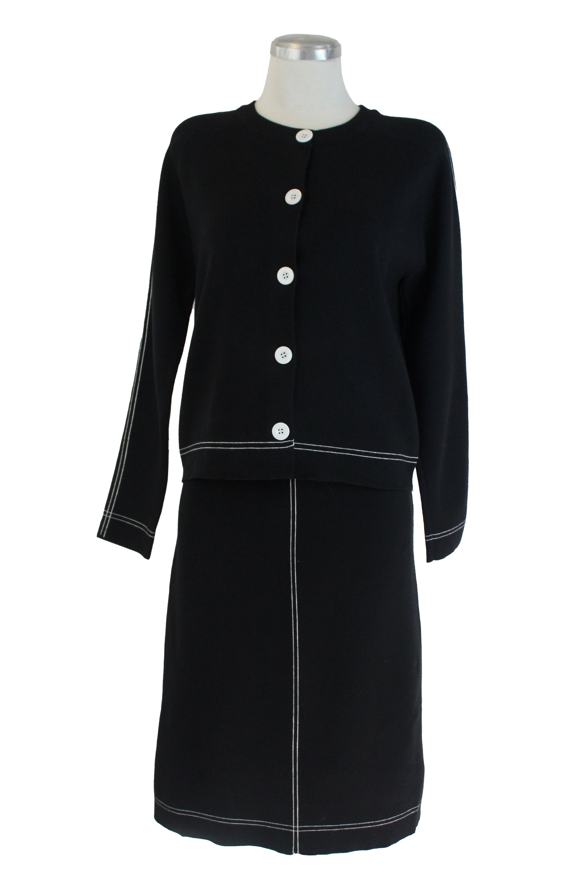 H967 Conjuto Tipo Suéter con Falda Bordes con Doble Raya