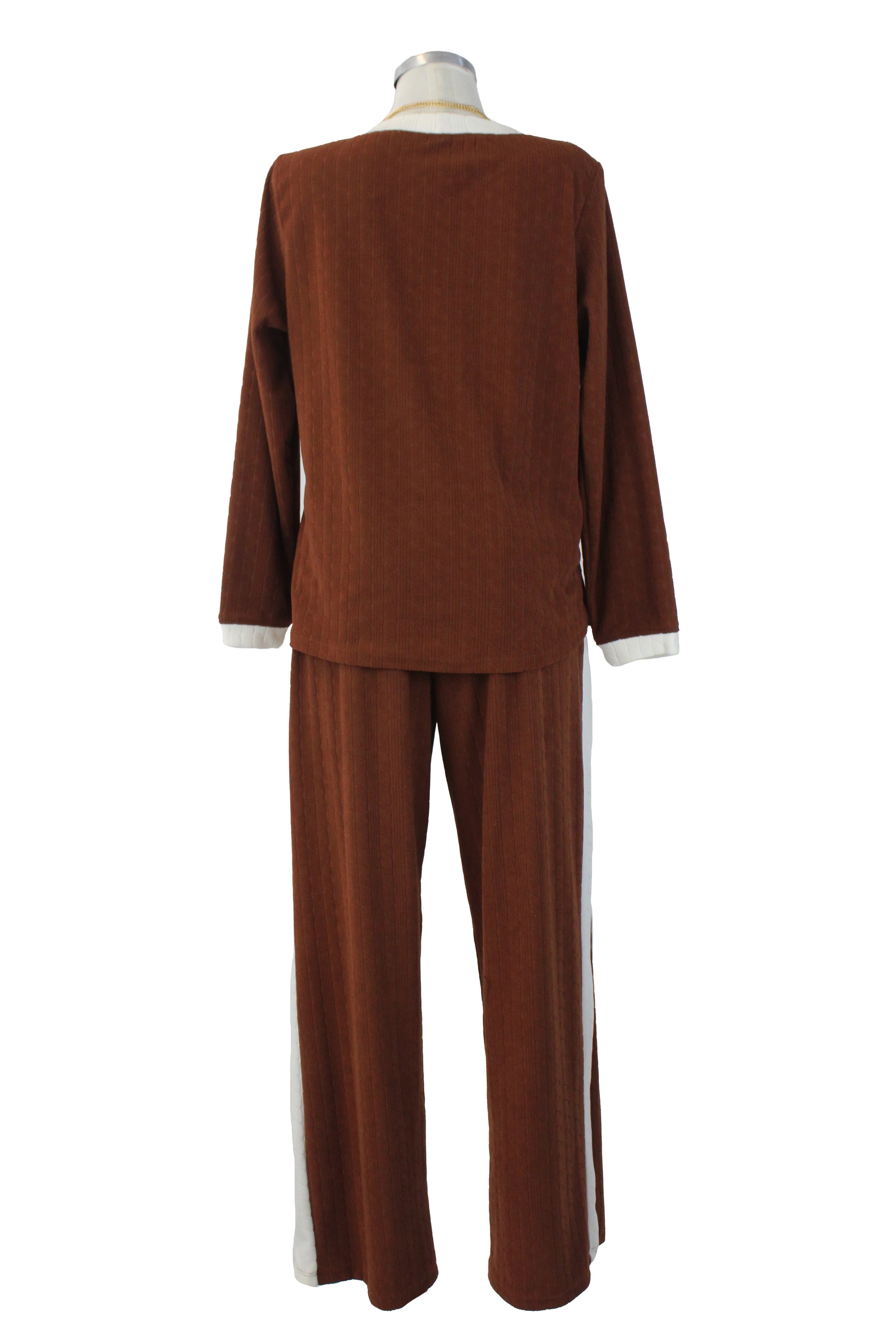 0405 Conjunto Diseño Trenzado con Collar Pantalón Líneas Laterales