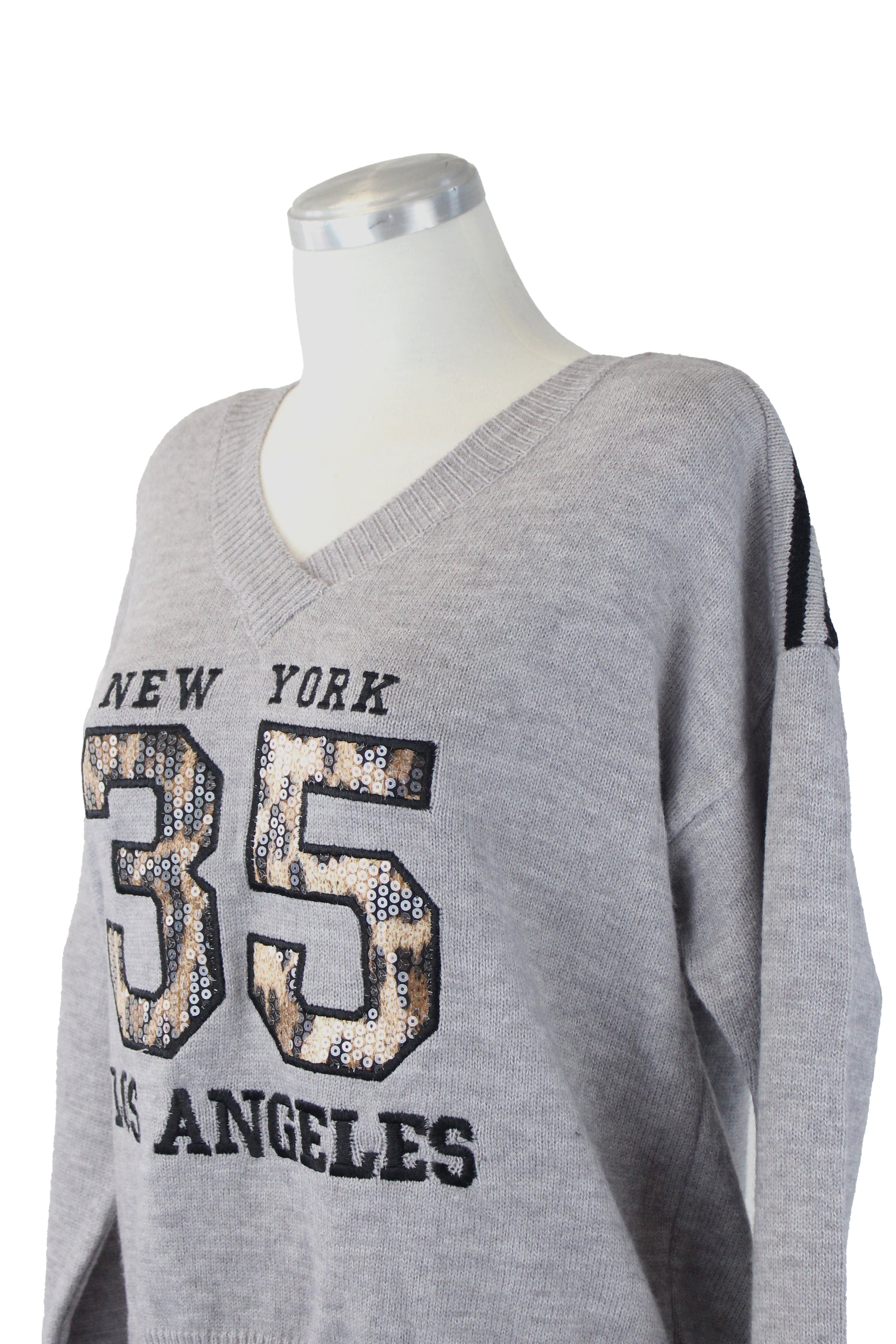 T2231 Suéter Bordado No. 35 Brillos y Animal P.