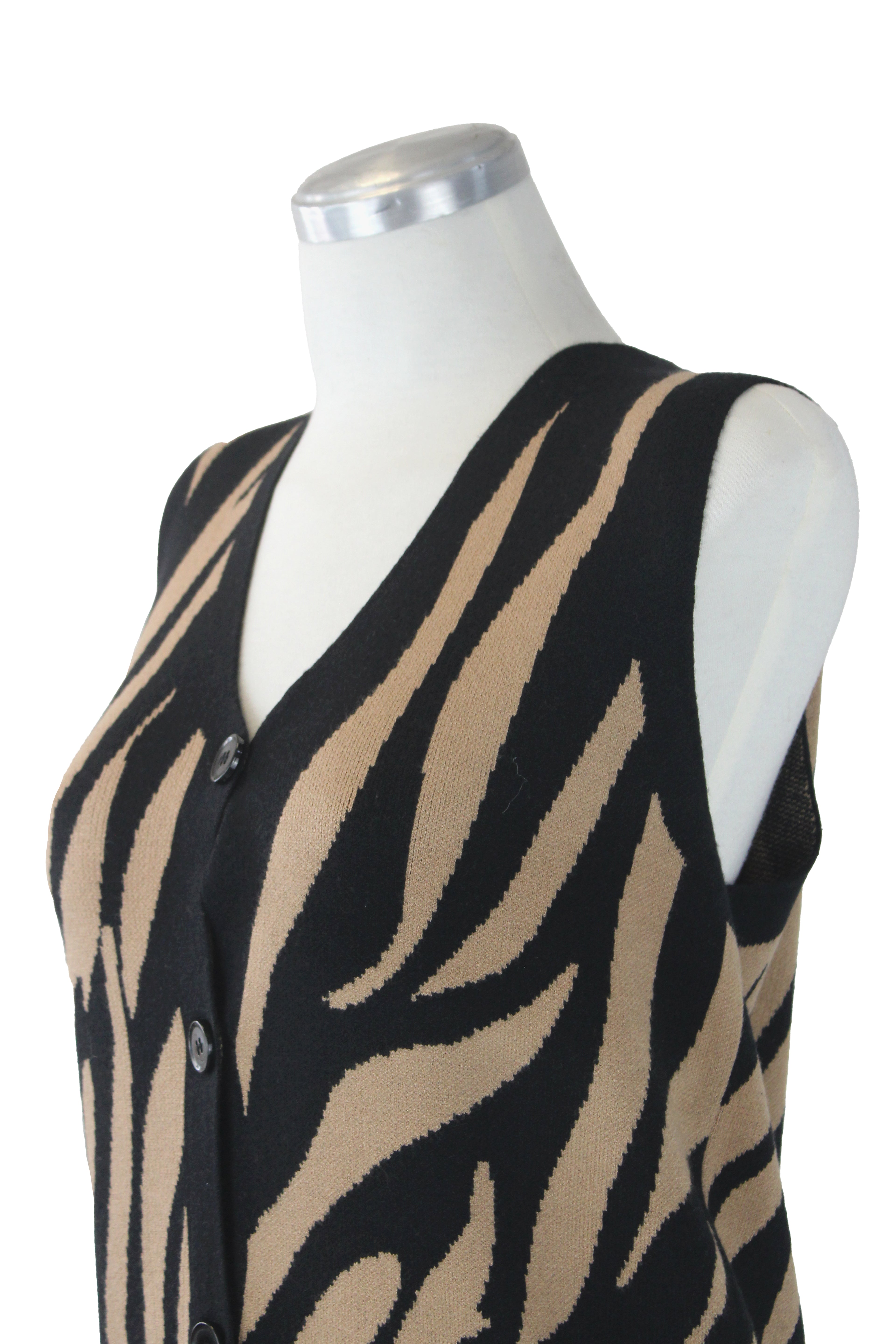 AB604 Chaleco Animal P con Botones