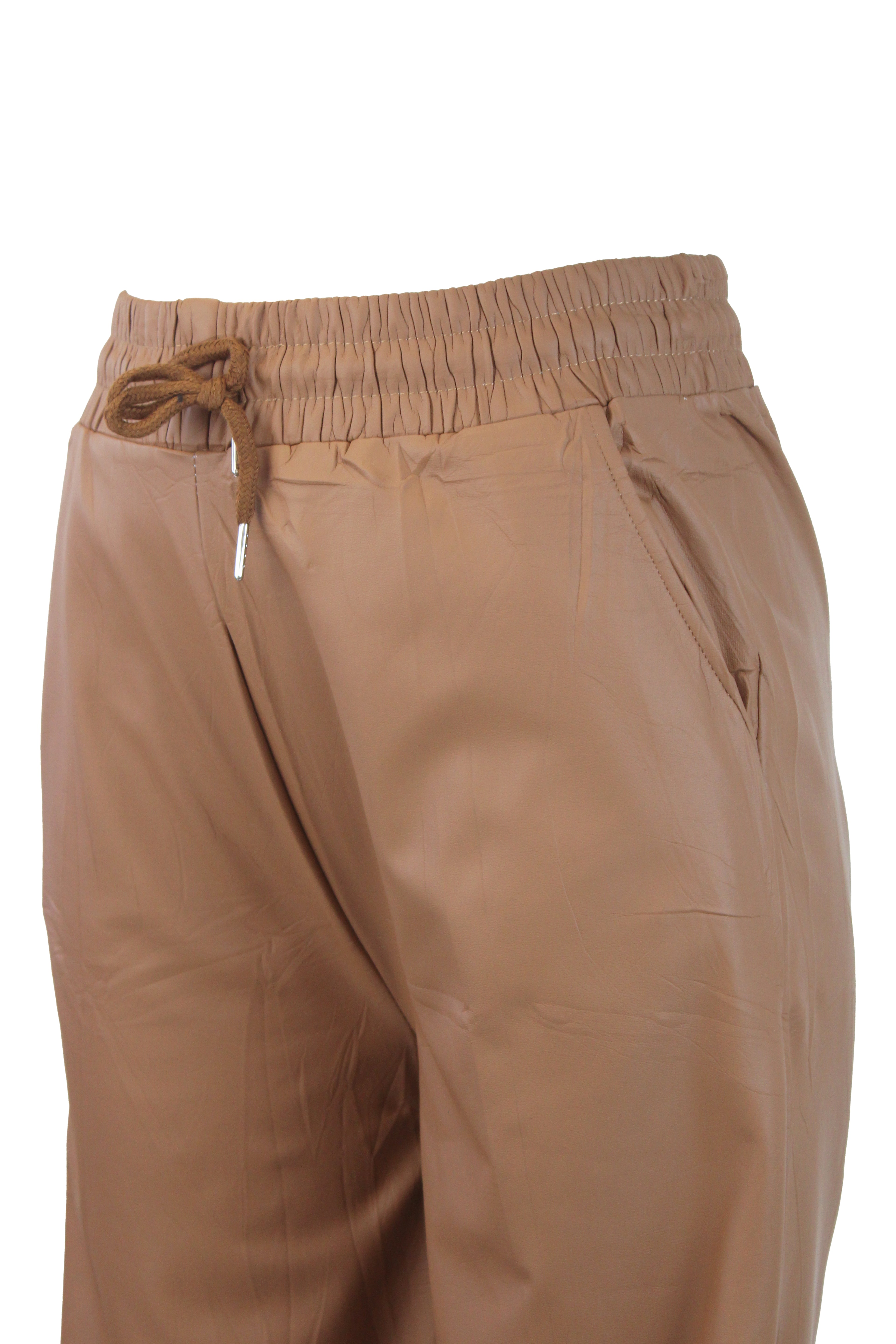 CLOL-30554 Pantalón Vinipiel Pierna Ancha con Elástico
