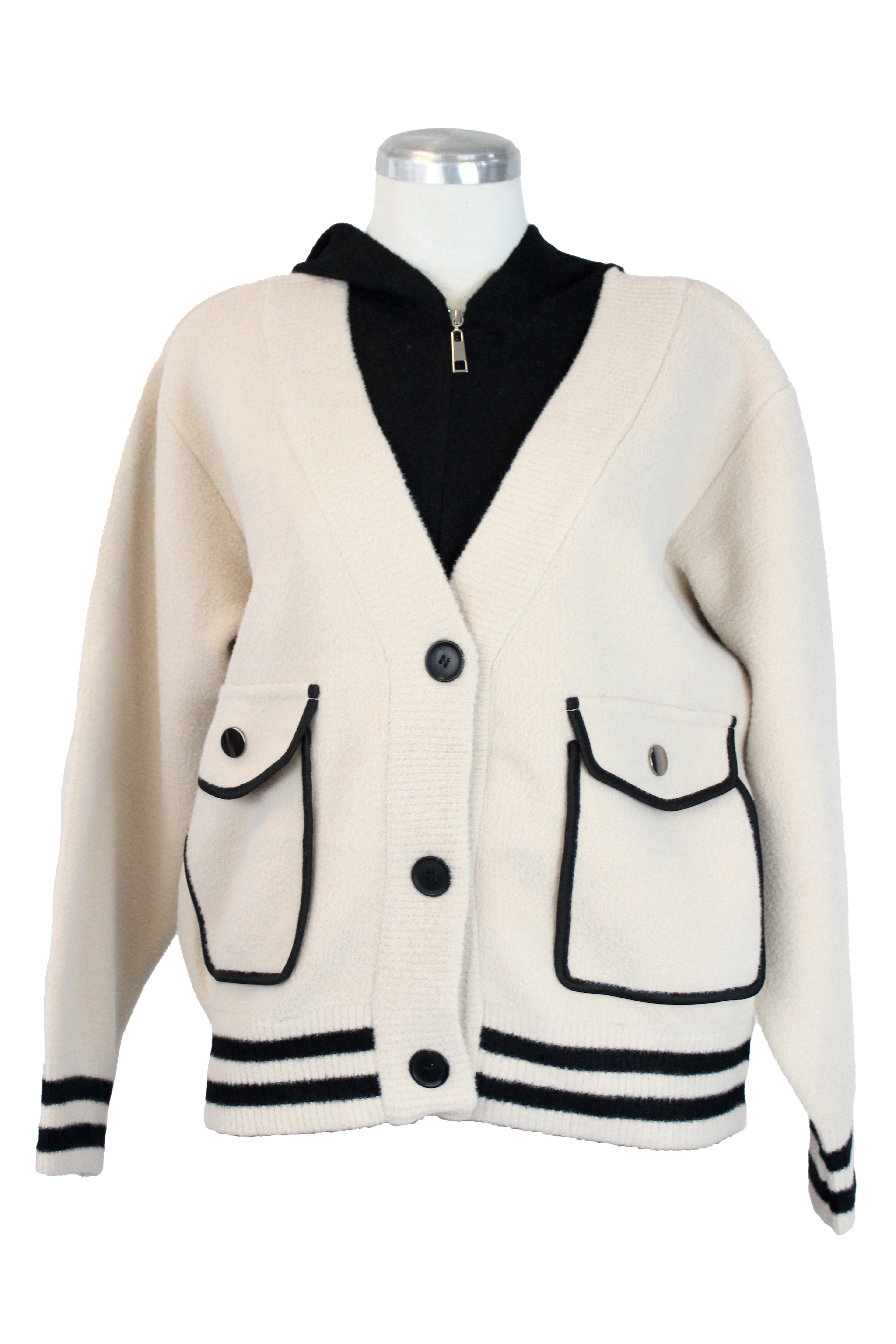 XA050 Suéter Doble con Bolsas Zipper en Cuello