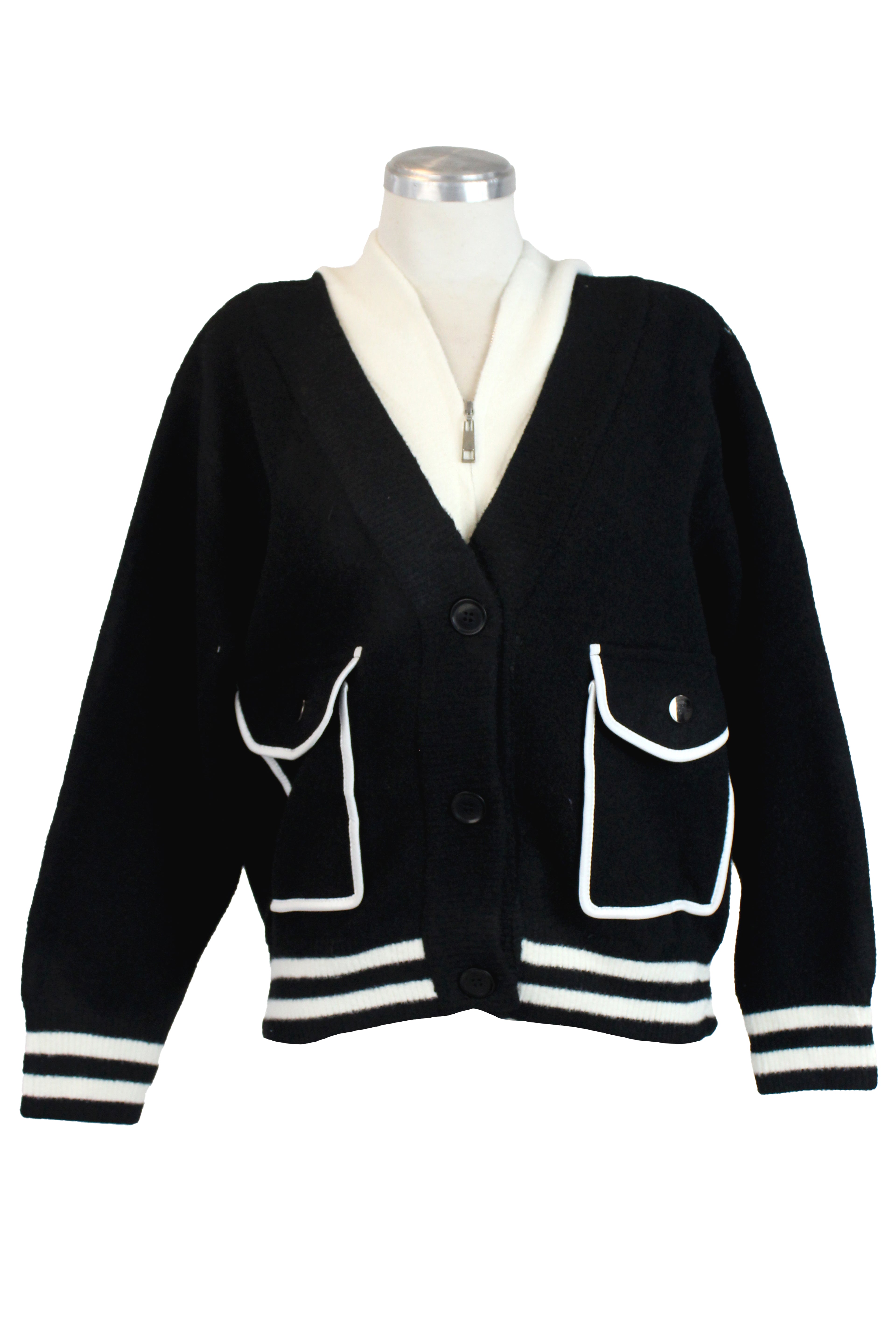 XA050 Suéter Doble con Bolsas Zipper en Cuello