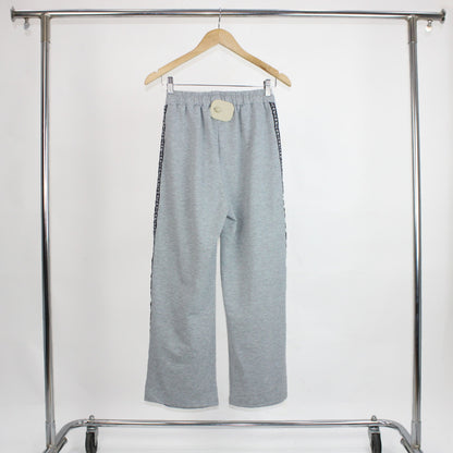 S-19 Pantalonera Linea Lateral con Letras