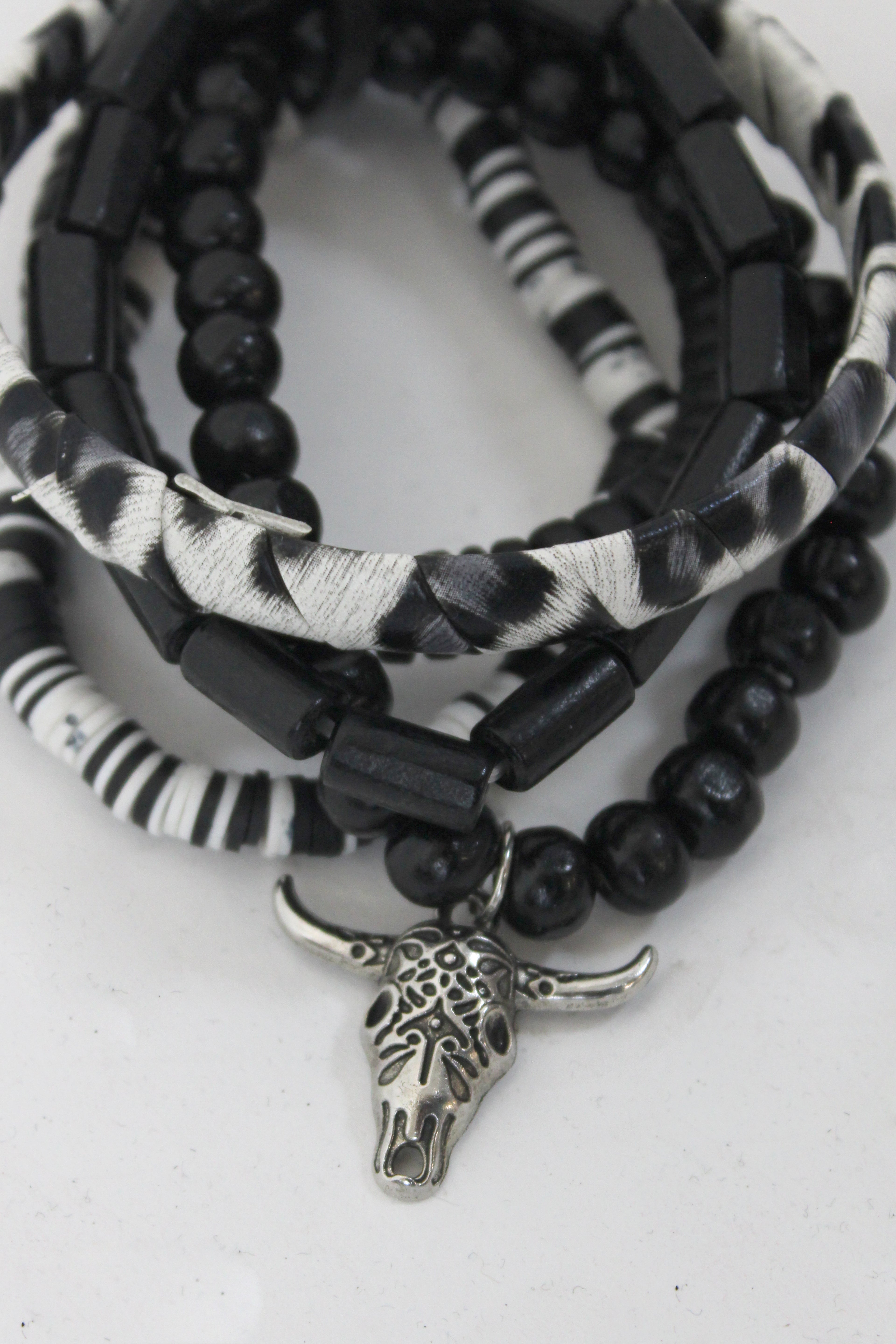 759 Pulseras Multiples de Cuentas, Fimo y Cuerillo Vaca