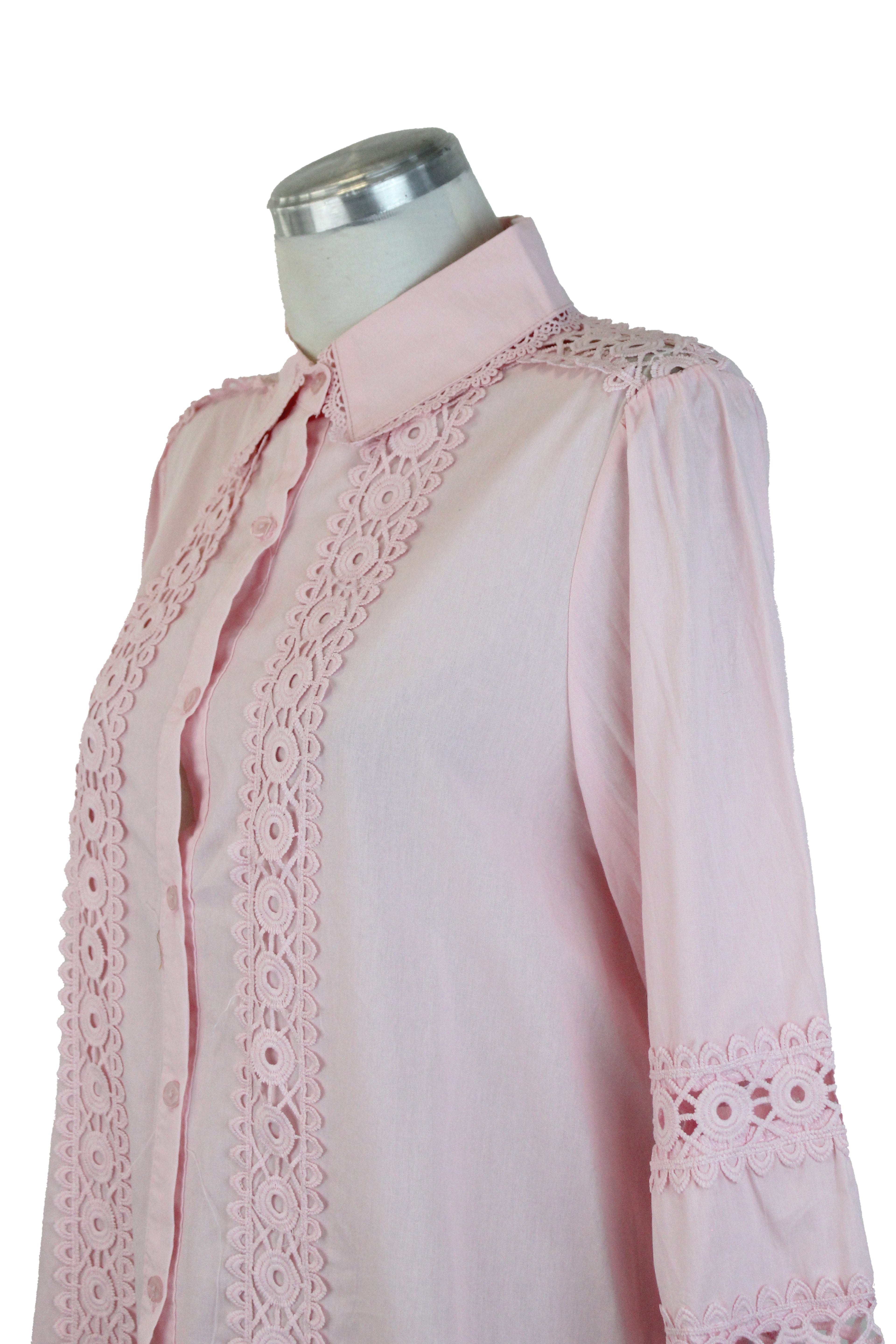 YS263 Vestido Bordado Floreado en Bordes