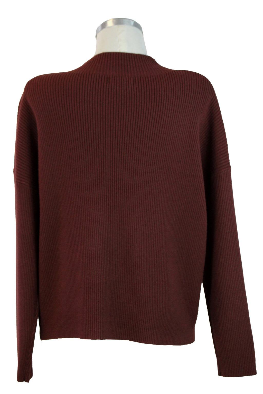 OJ-2660M Suéter Cuello de Tortuga Líneas Cruzadas