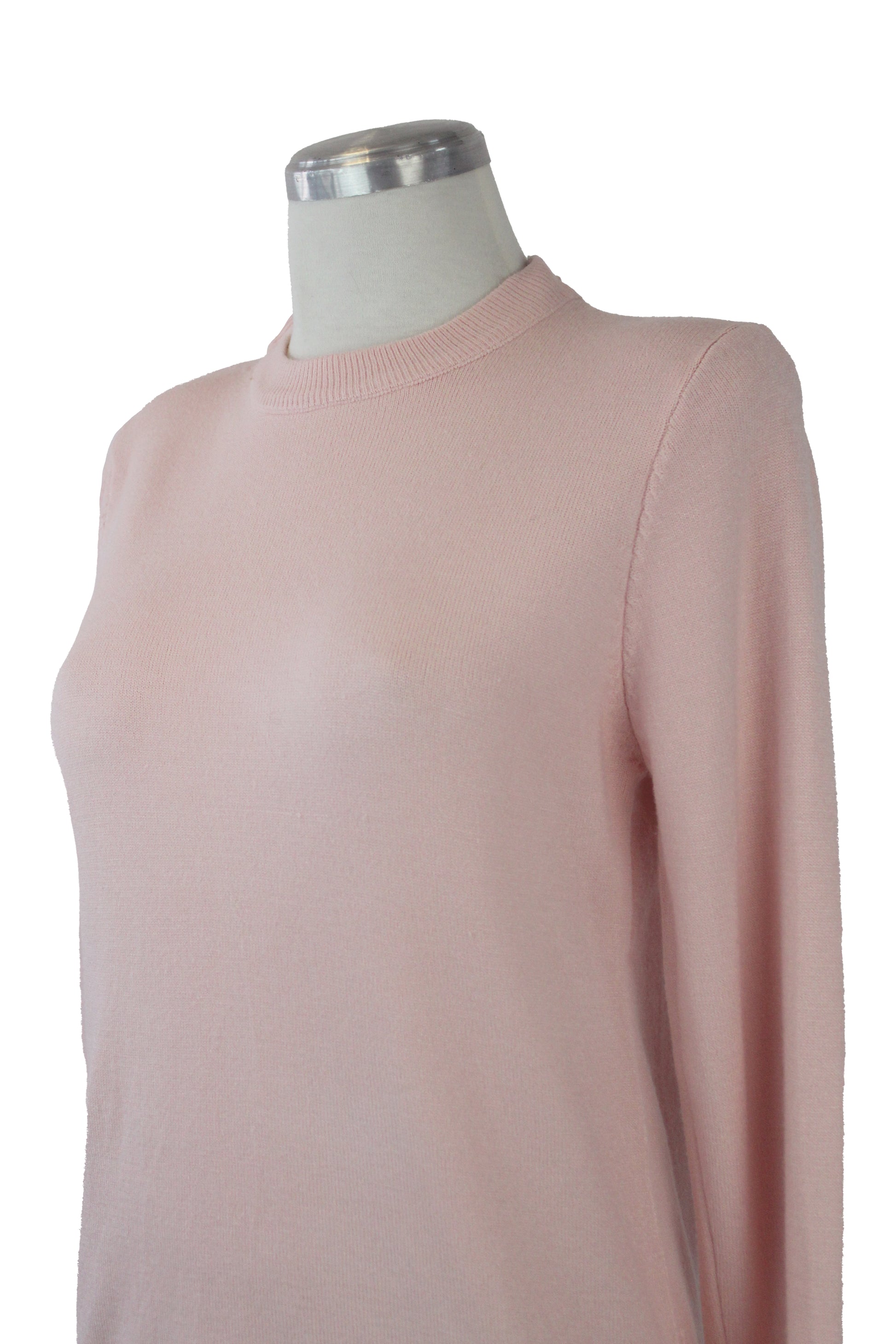 23-7095 Suéter Liso Bordado Cuello Y Muñeca