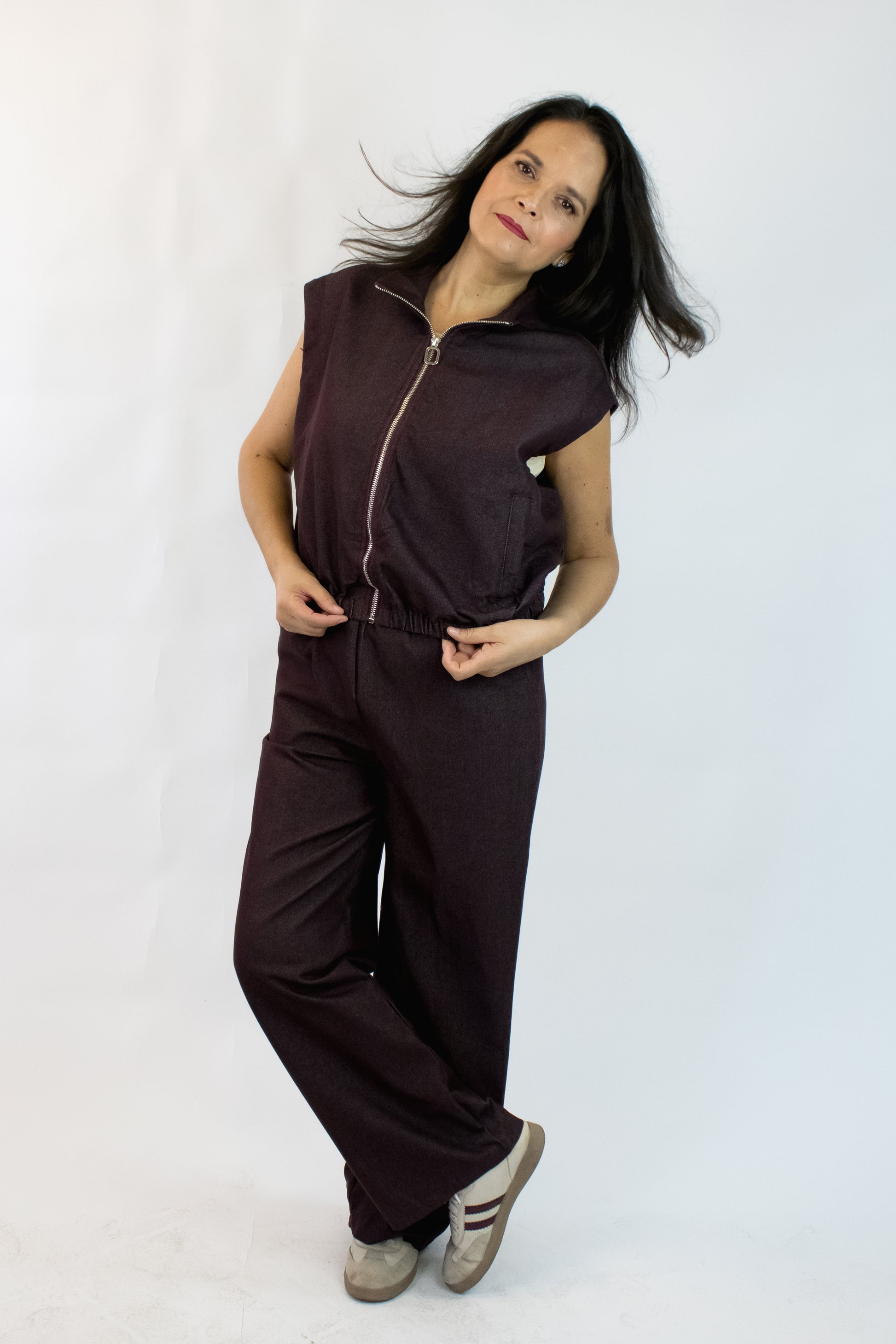 MK-0592 Conjunto de Mezclilla sin Mangas y Cuello Alto